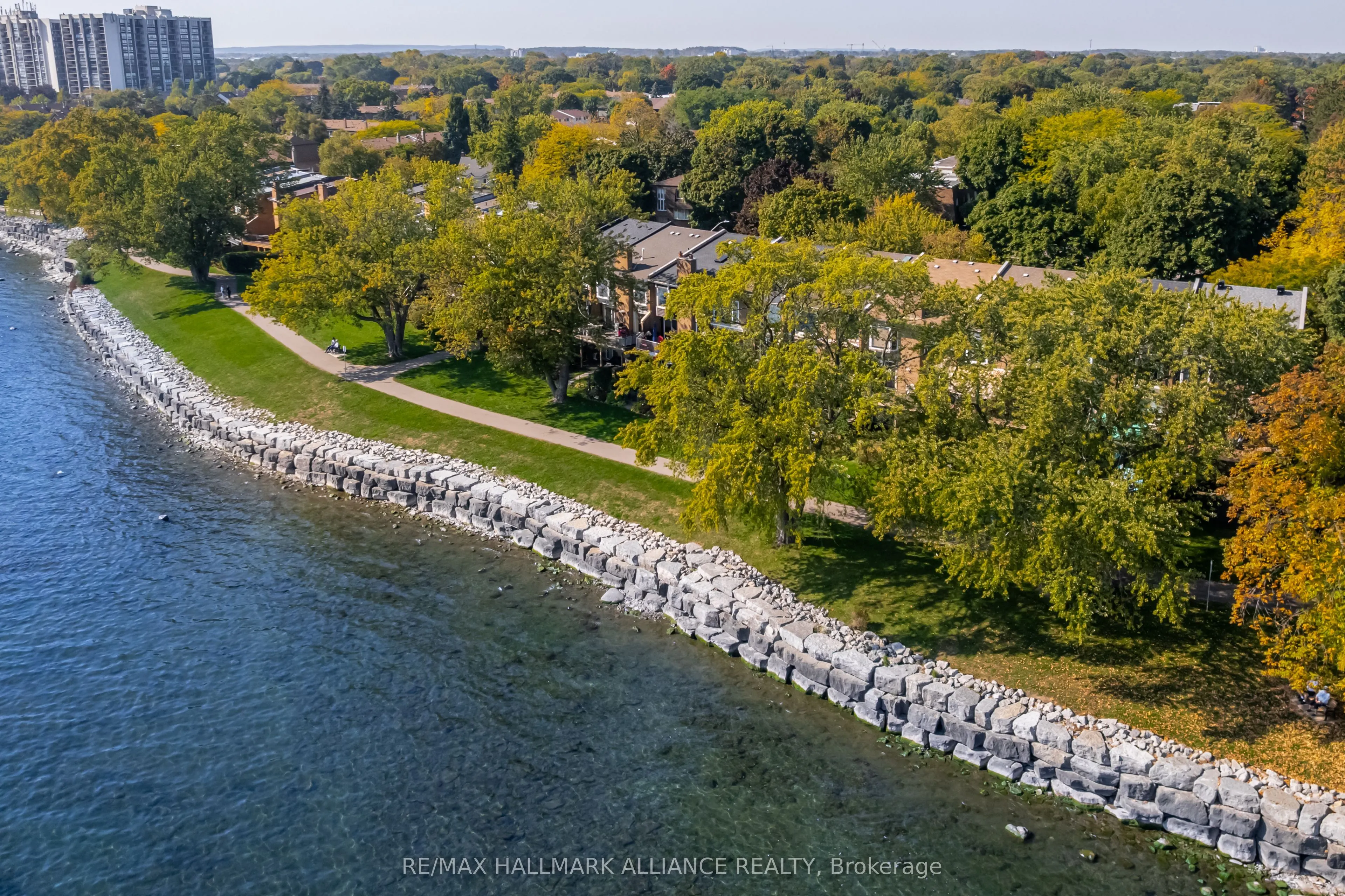 2033 Water's Edge Drive