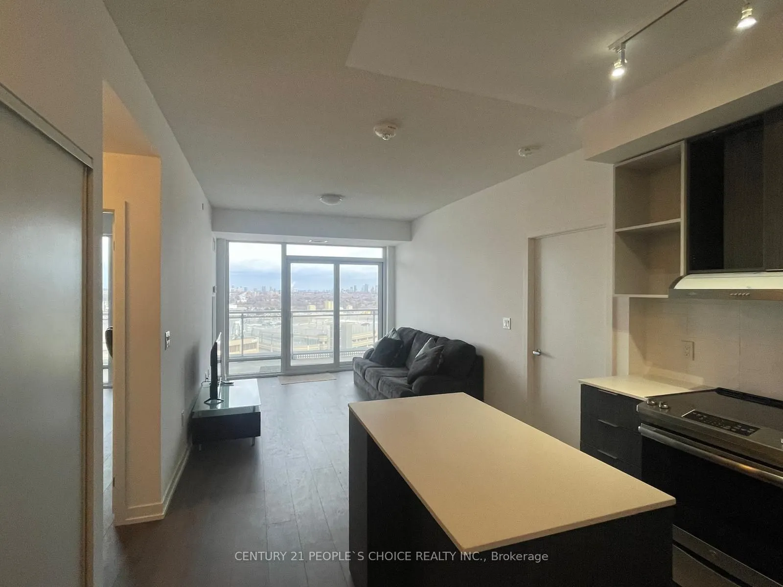 2520 Eglinton Avenue W, #810