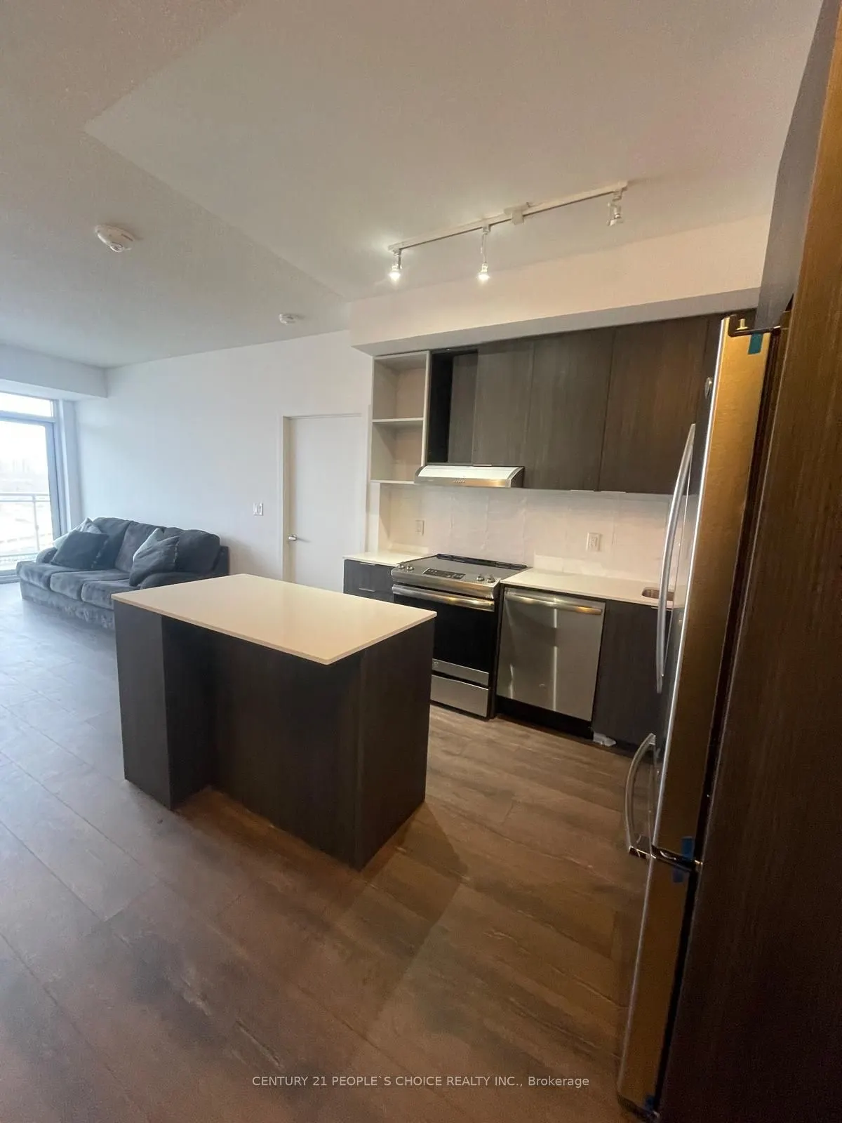 2520 Eglinton Avenue W, #810