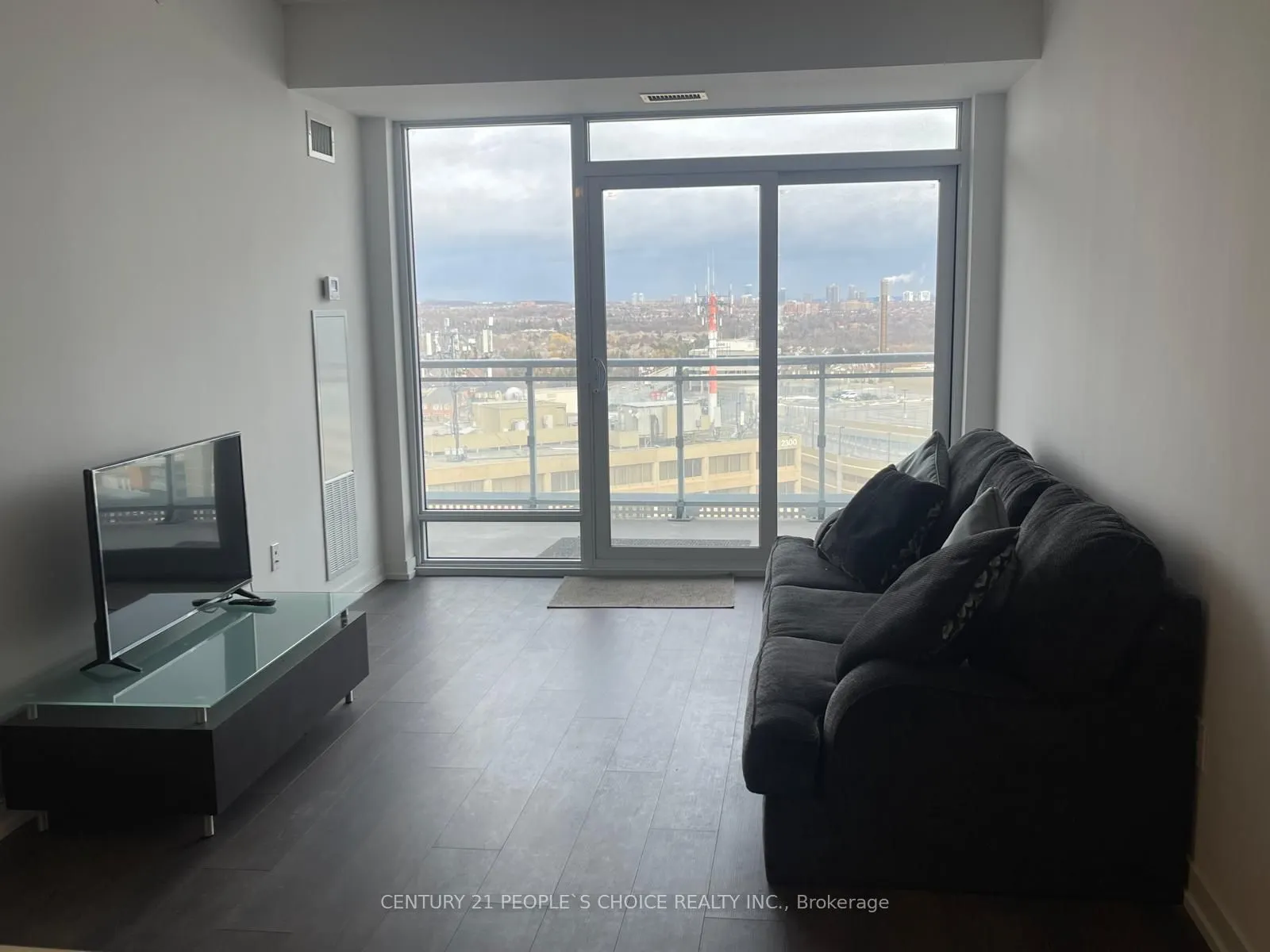 2520 Eglinton Avenue W, #810