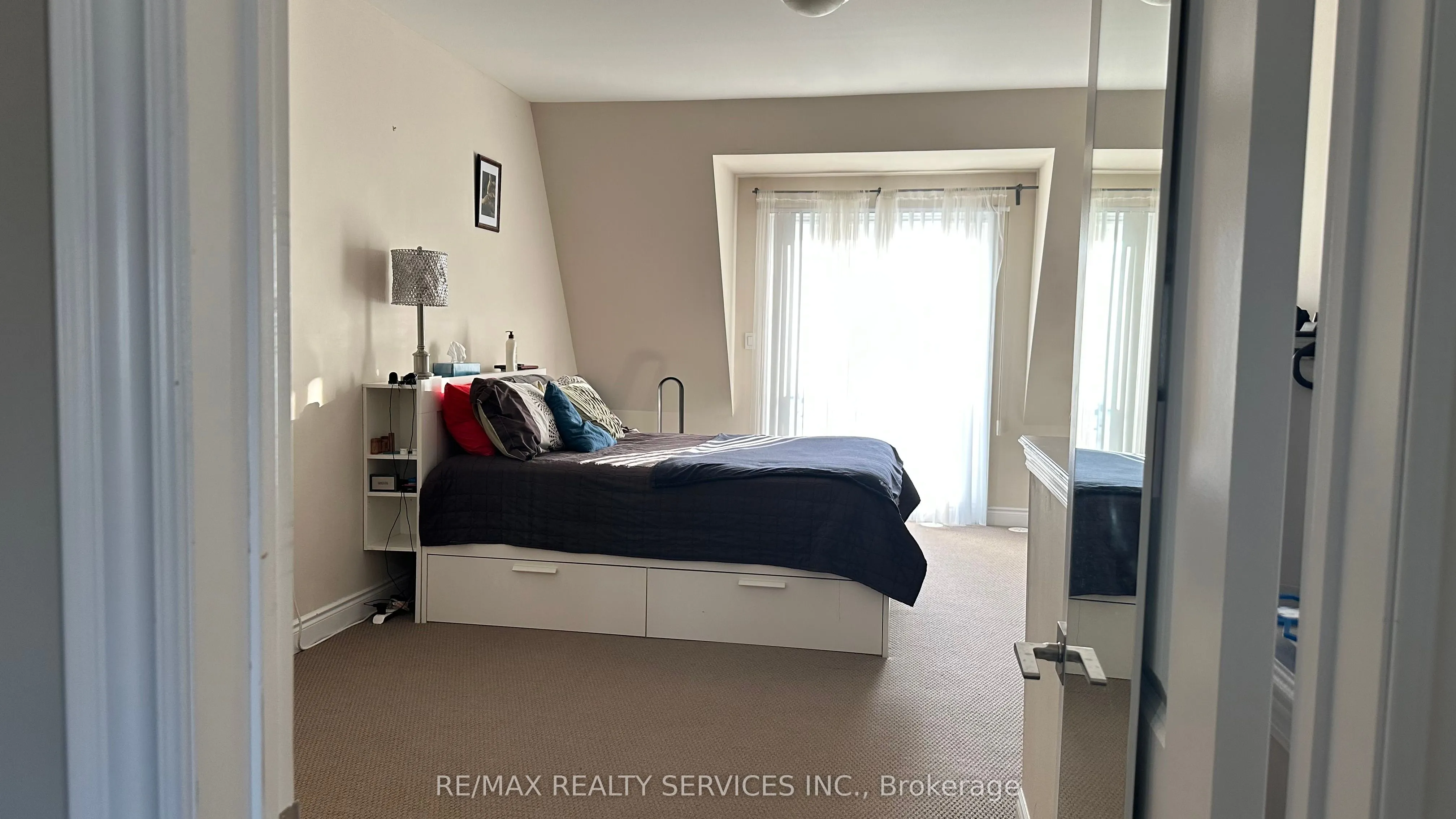 2184 Trafalgar Road, #28