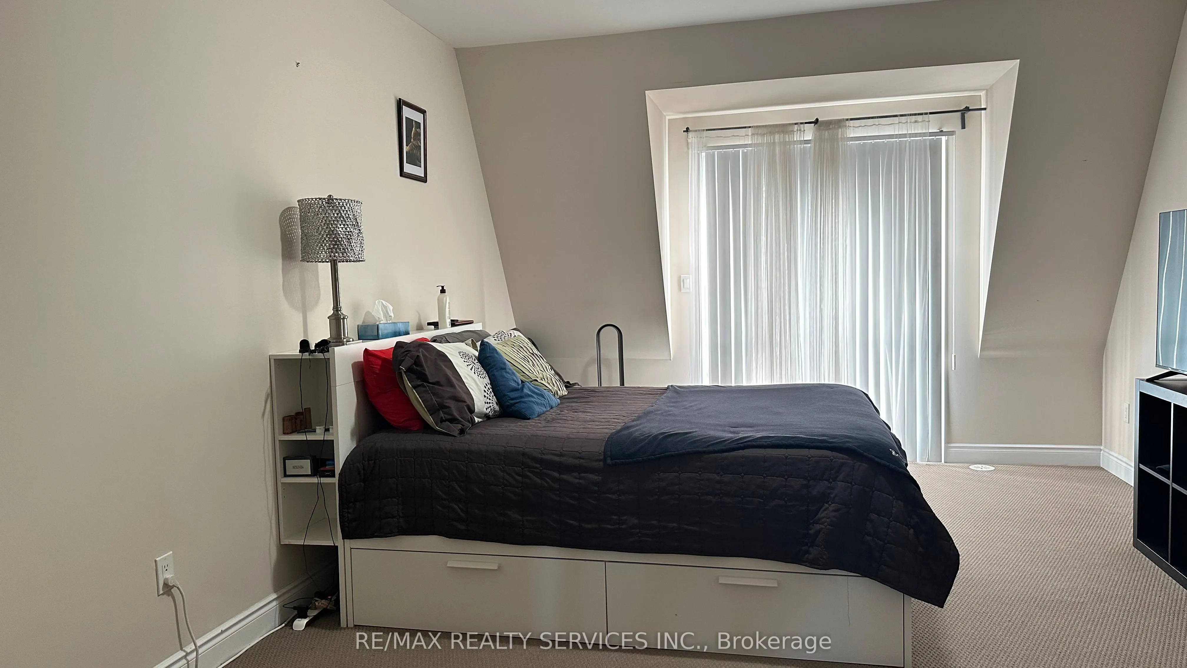 2184 Trafalgar Road, #28
