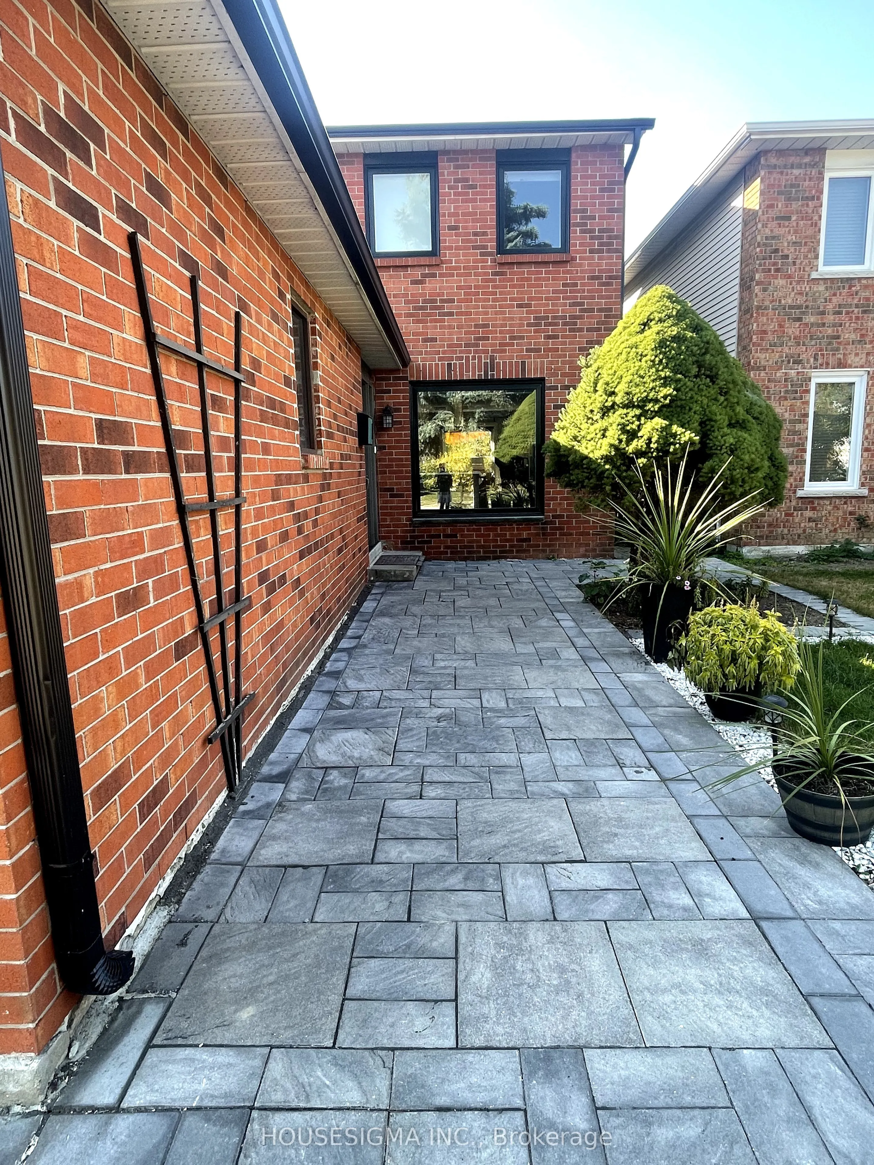 92 Floribunda Crescent