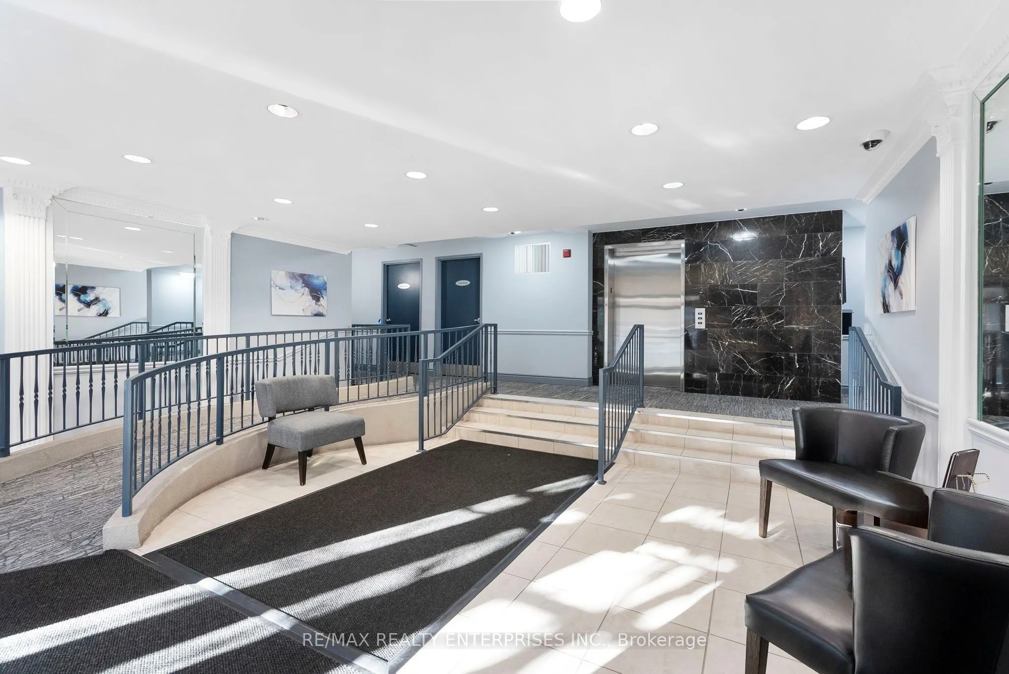2300 Parkhaven Boulevard, #303