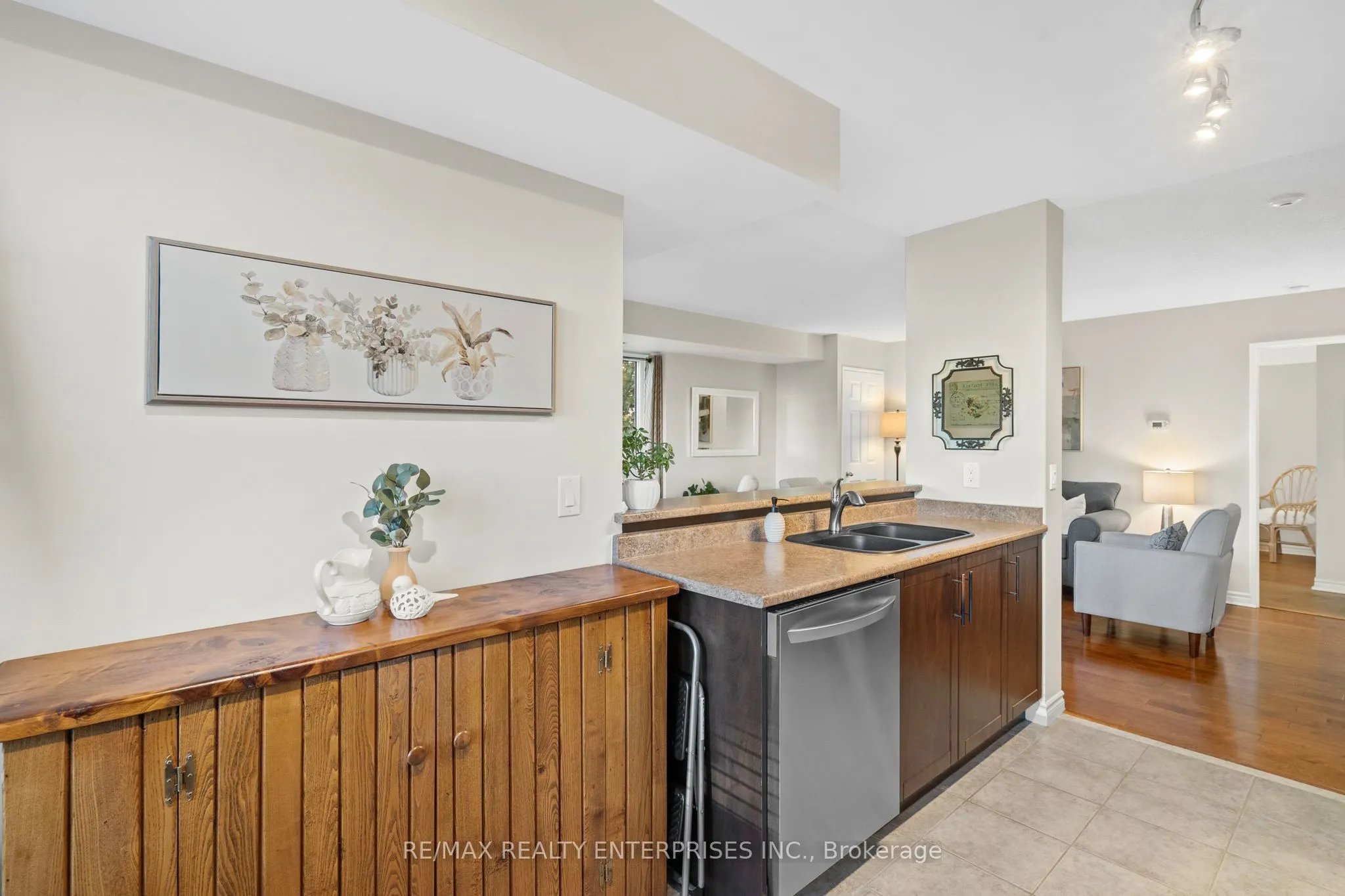 2300 Parkhaven Boulevard, #303