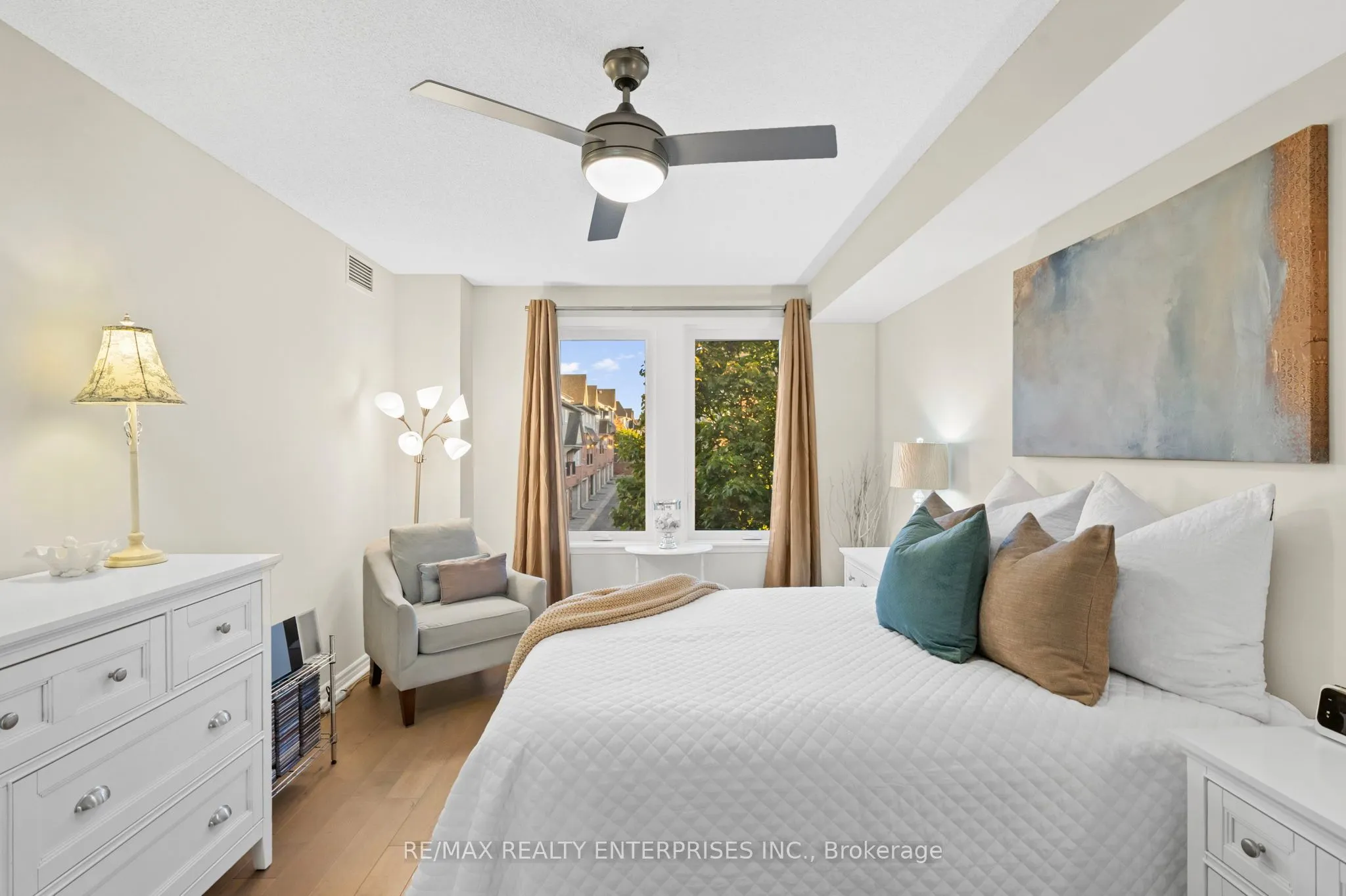 2300 Parkhaven Boulevard, #303