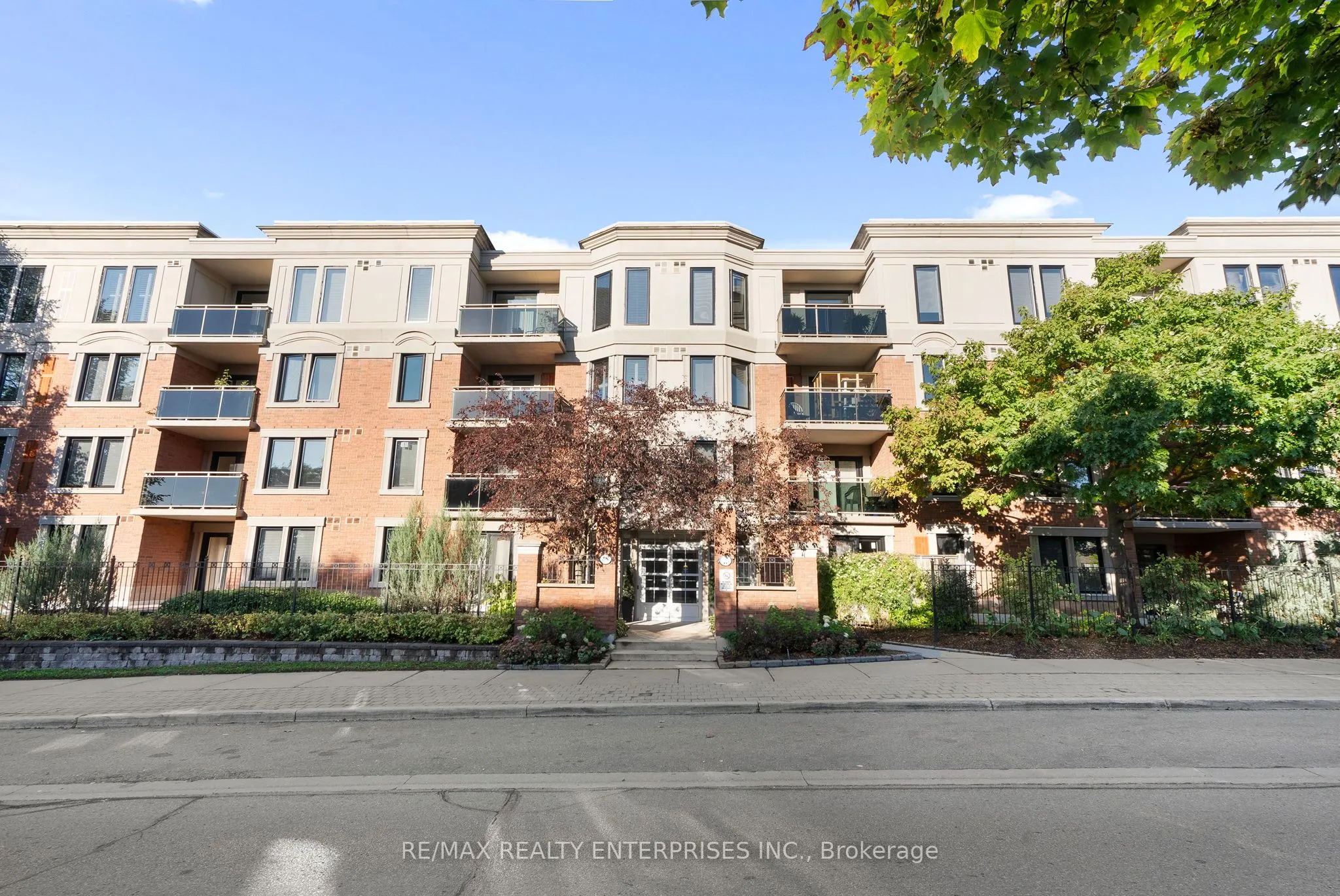 2300 Parkhaven Boulevard, #303