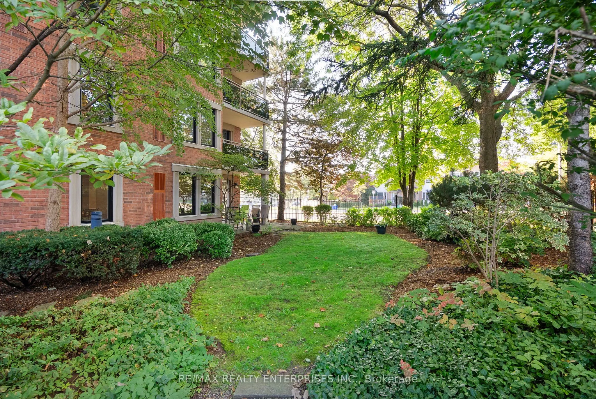 2300 Parkhaven Boulevard, #303