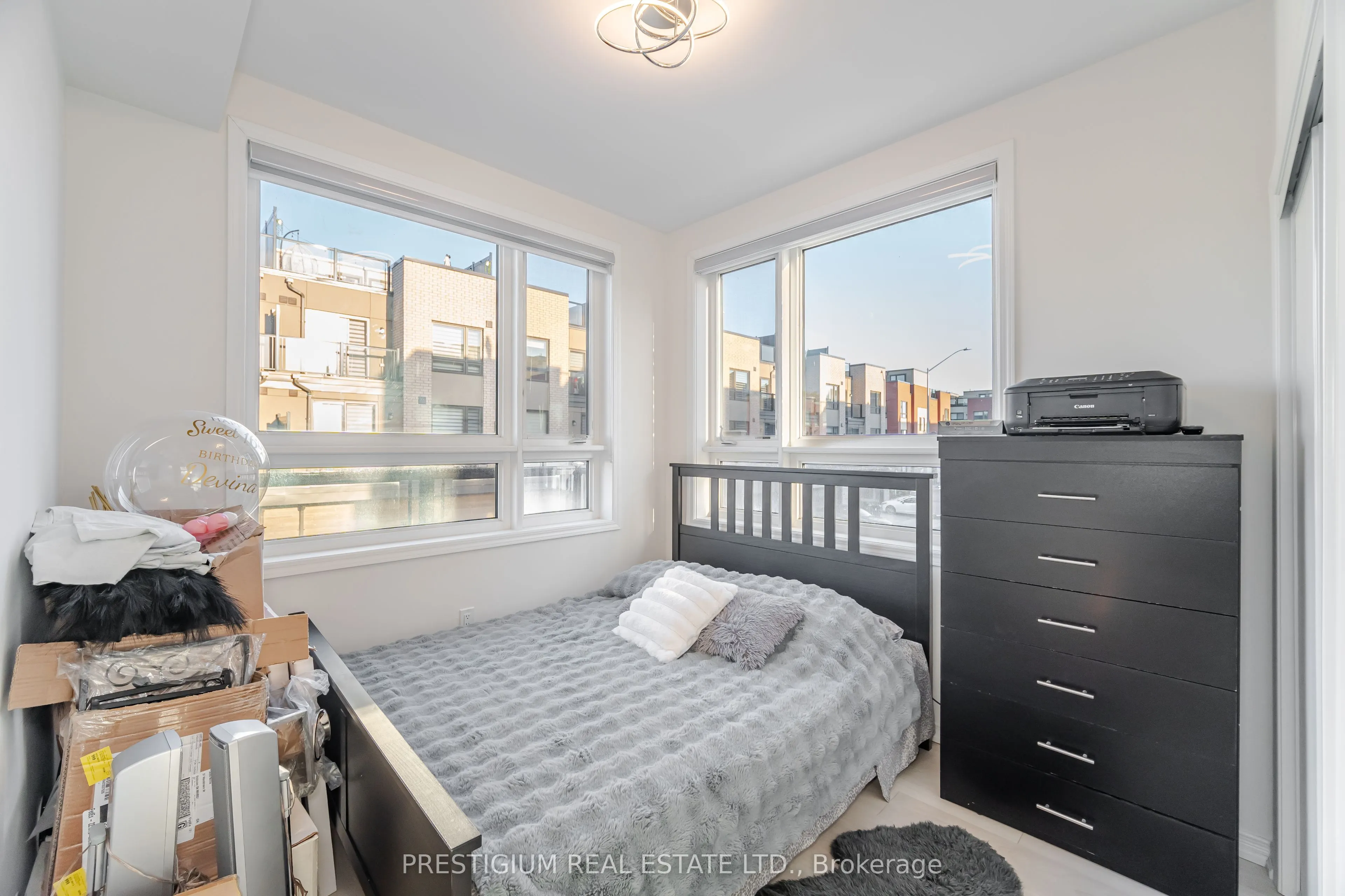 22 HUMBERWOOD Boulevard, #3