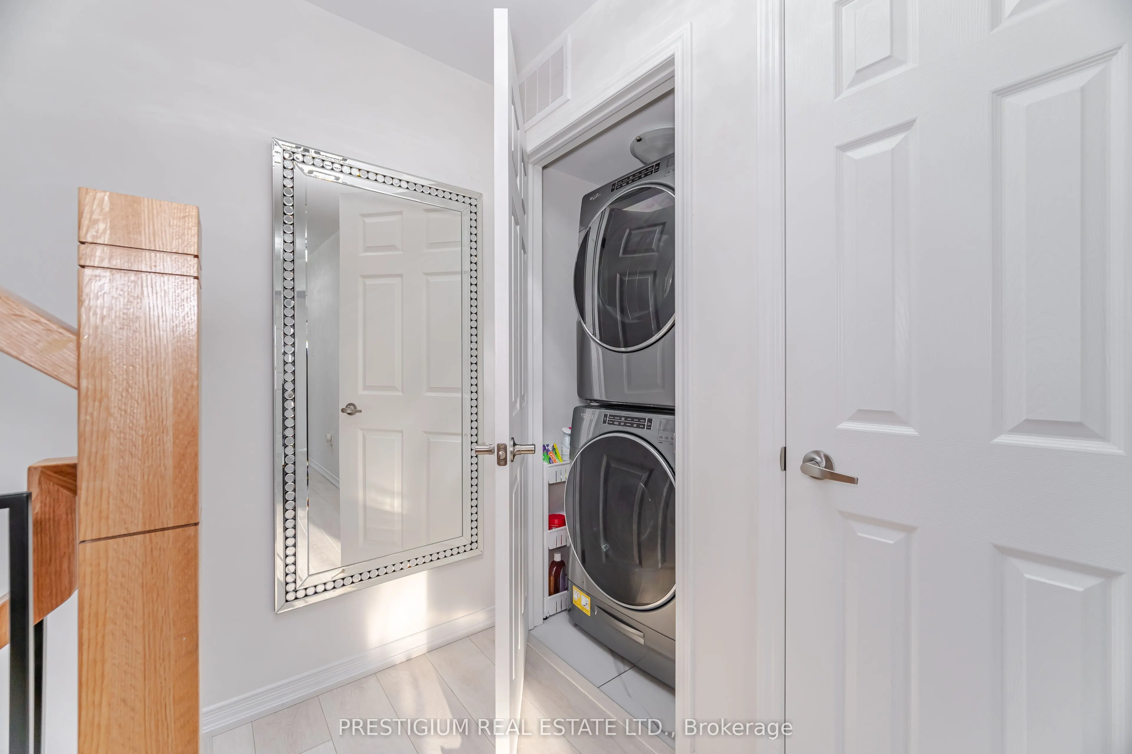 22 HUMBERWOOD Boulevard, #3