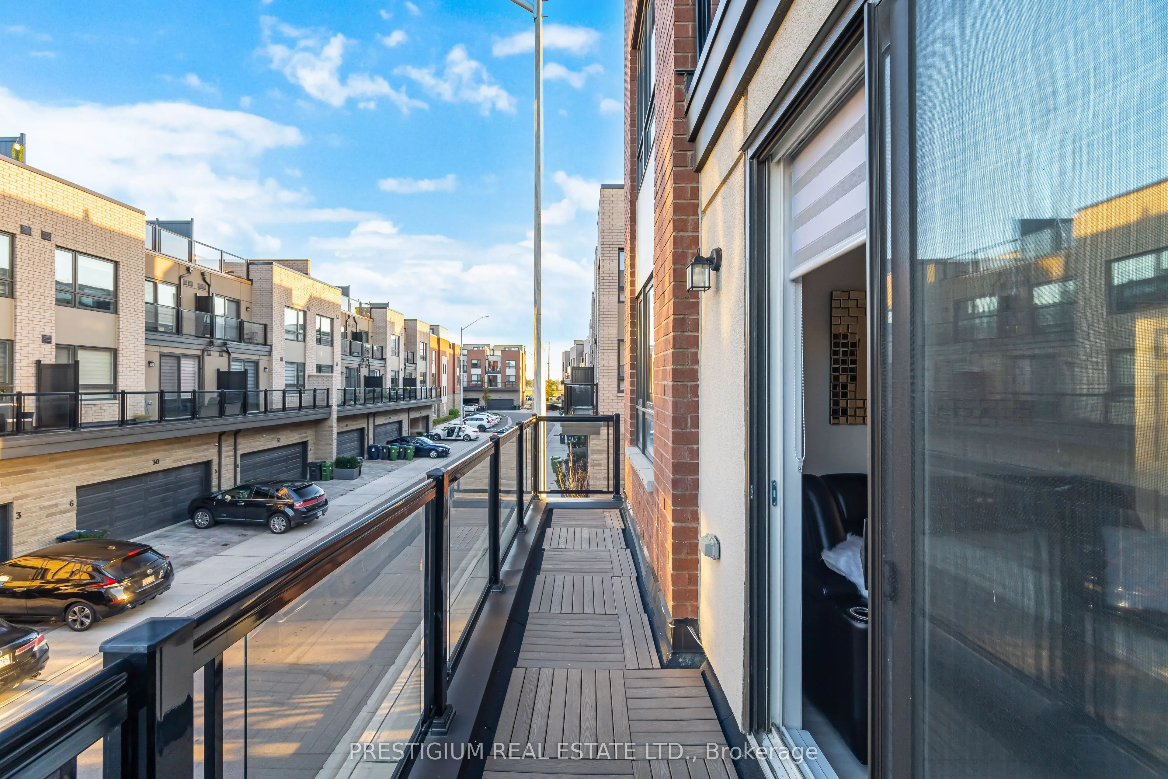 22 HUMBERWOOD Boulevard, #3