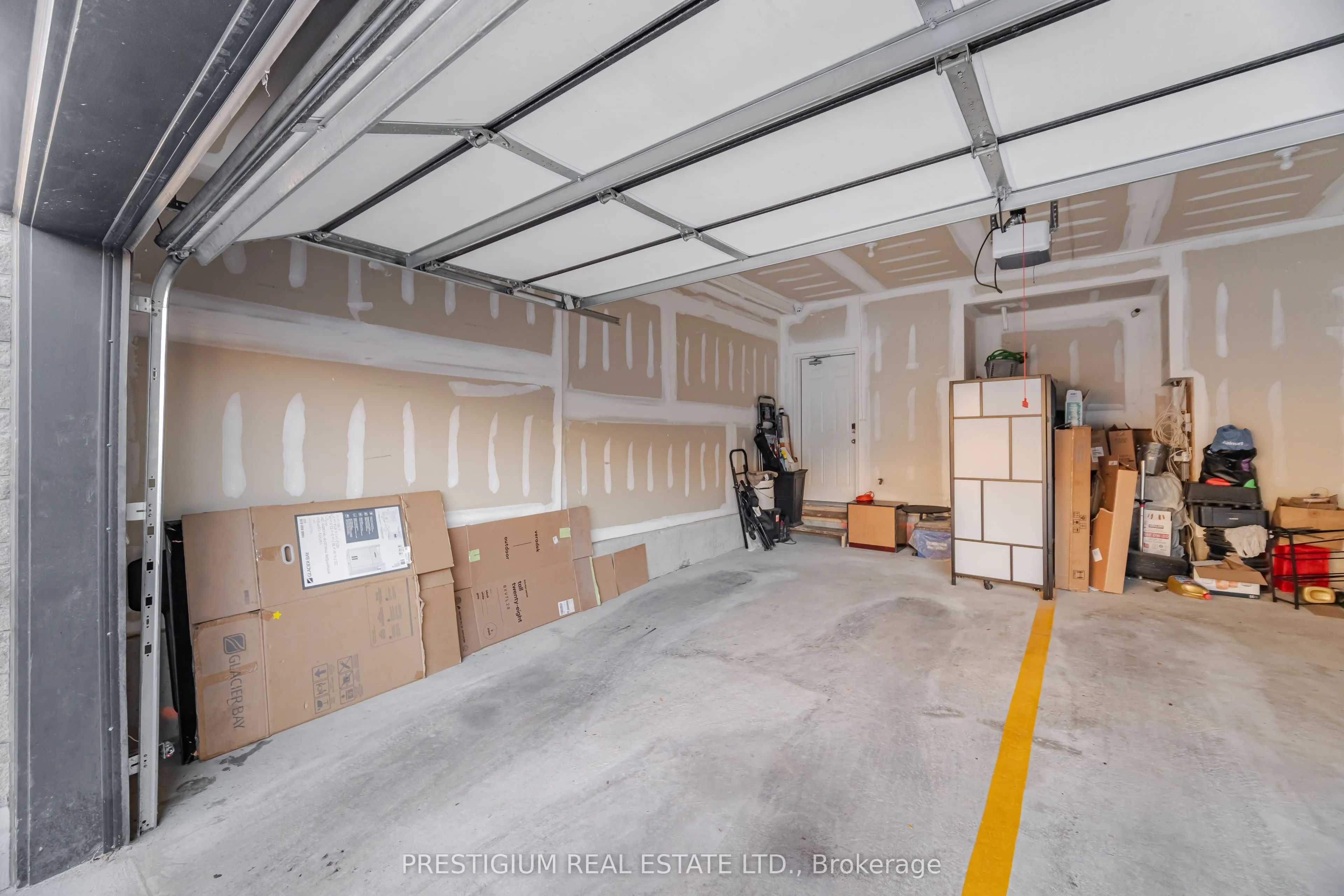 22 HUMBERWOOD Boulevard, #3