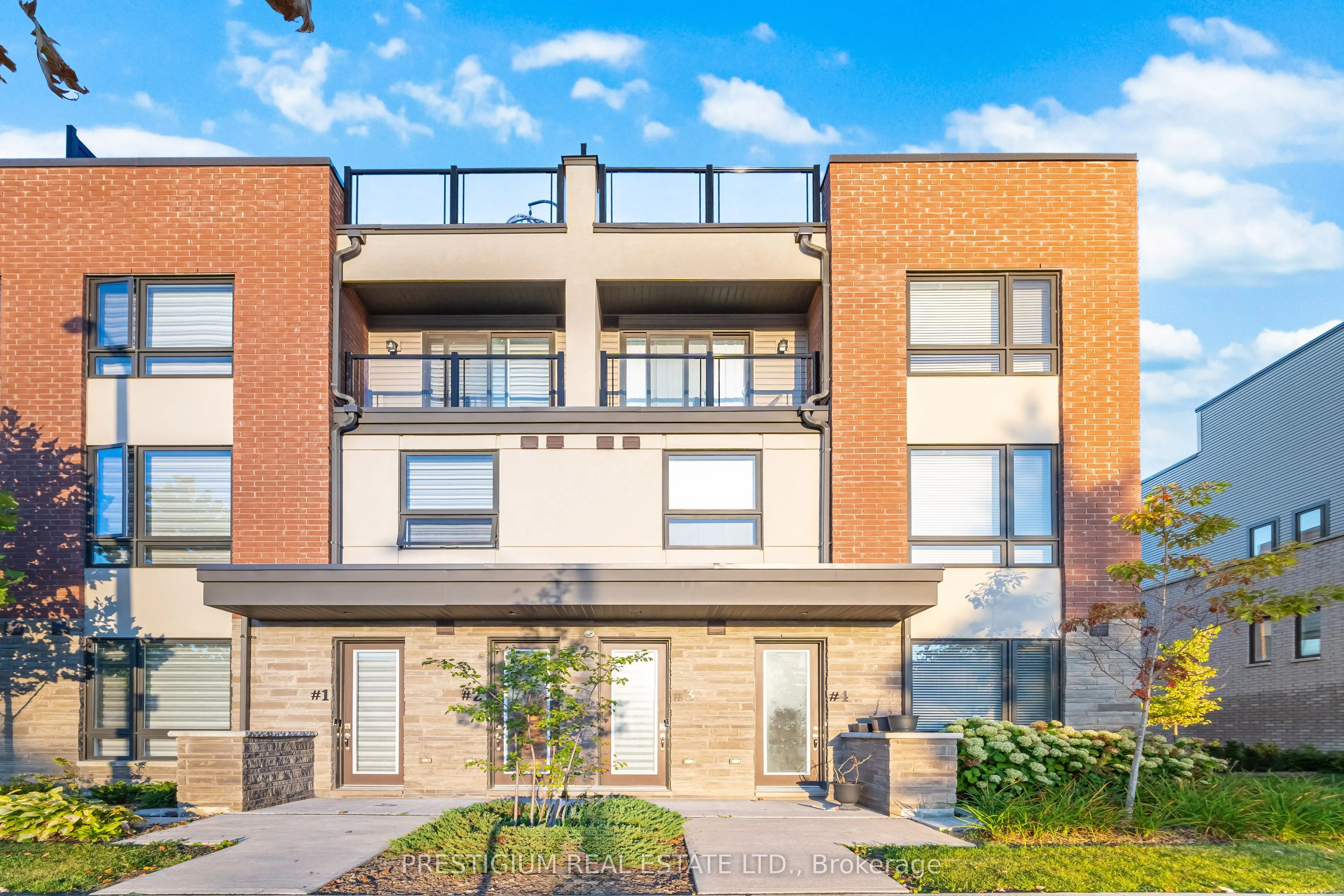22 HUMBERWOOD Boulevard, #3