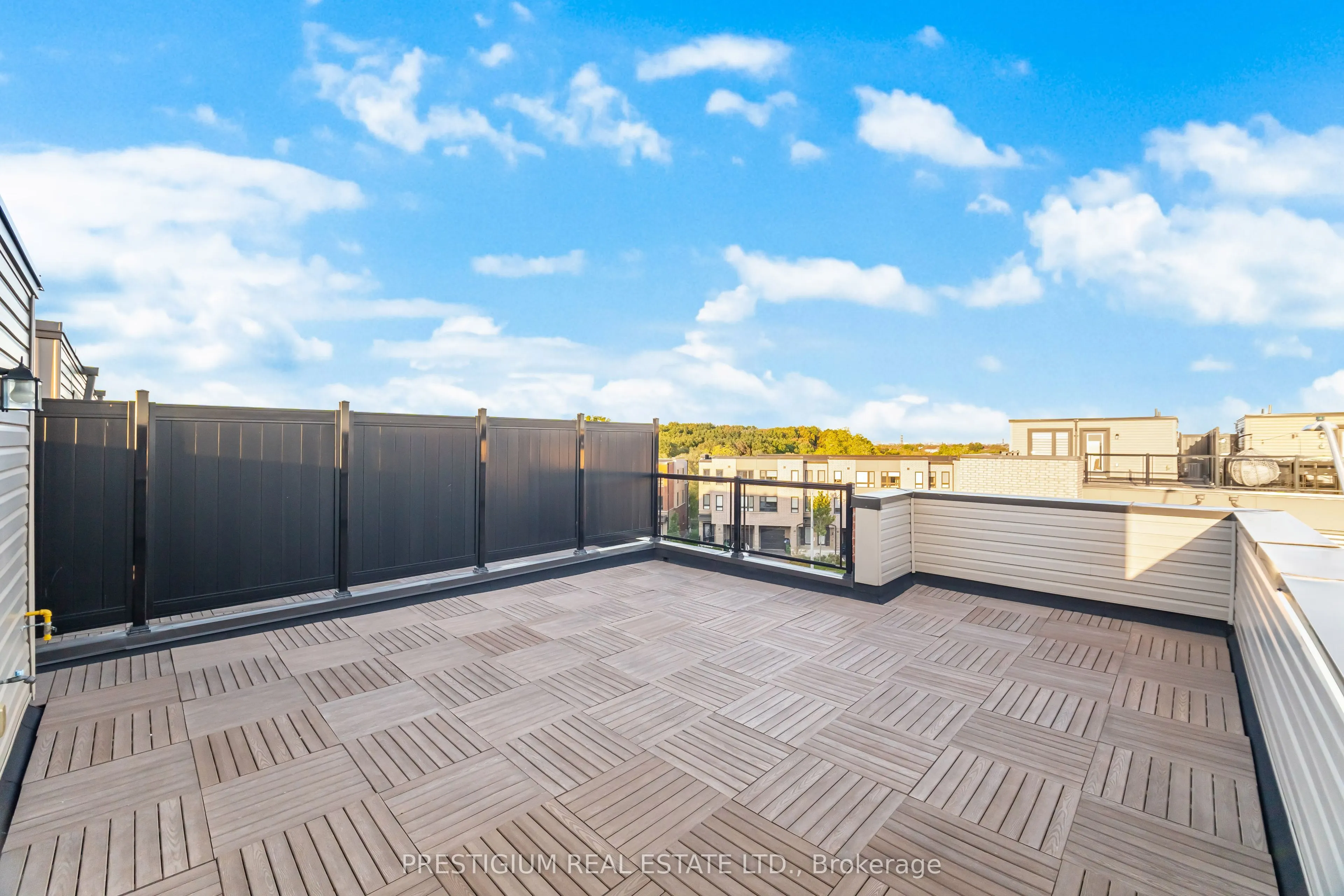 22 HUMBERWOOD Boulevard, #3