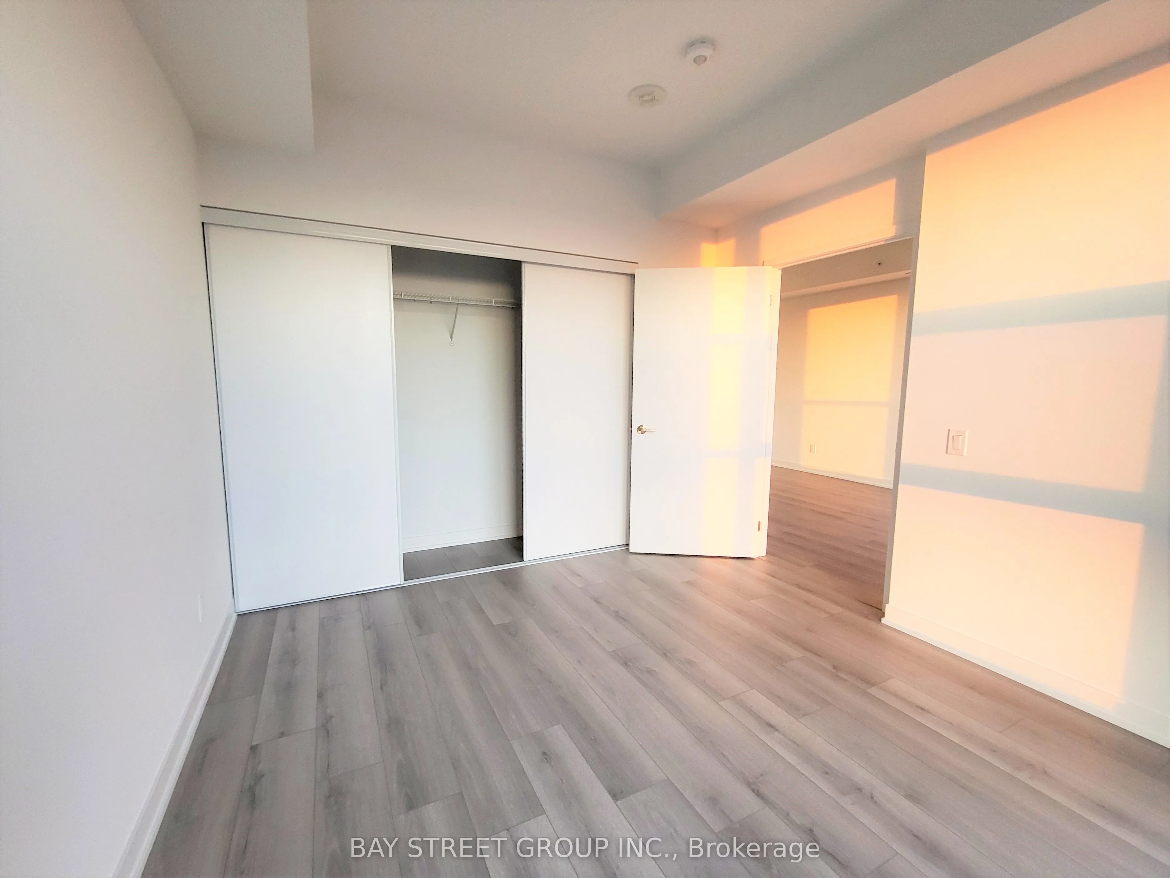 1787 St Clair Avenue W, #807