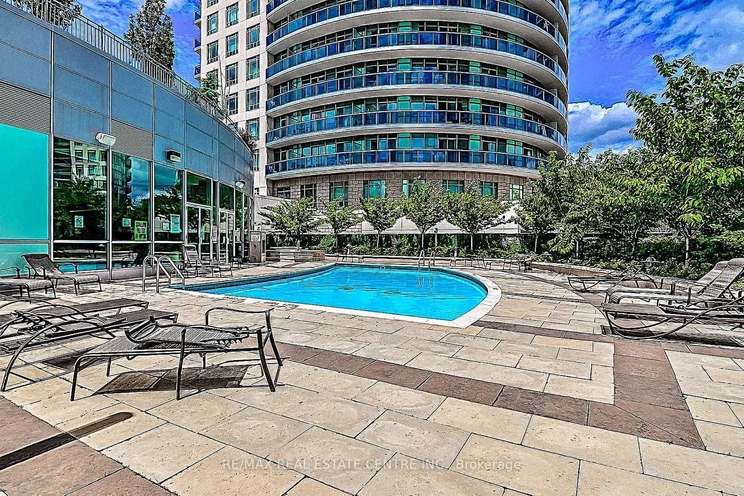 80 Absolute Avenue, #1209