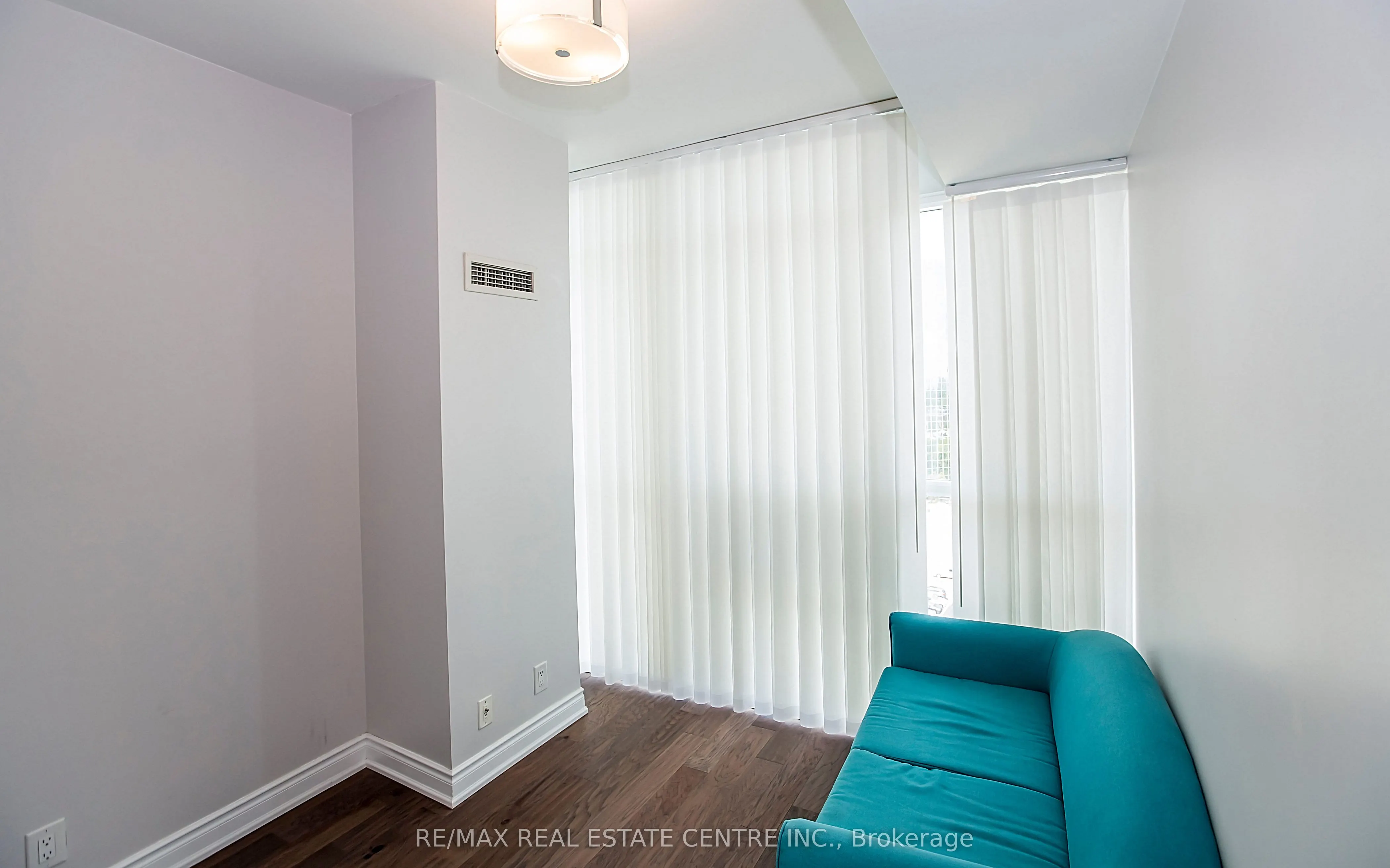 80 Absolute Avenue, #1209