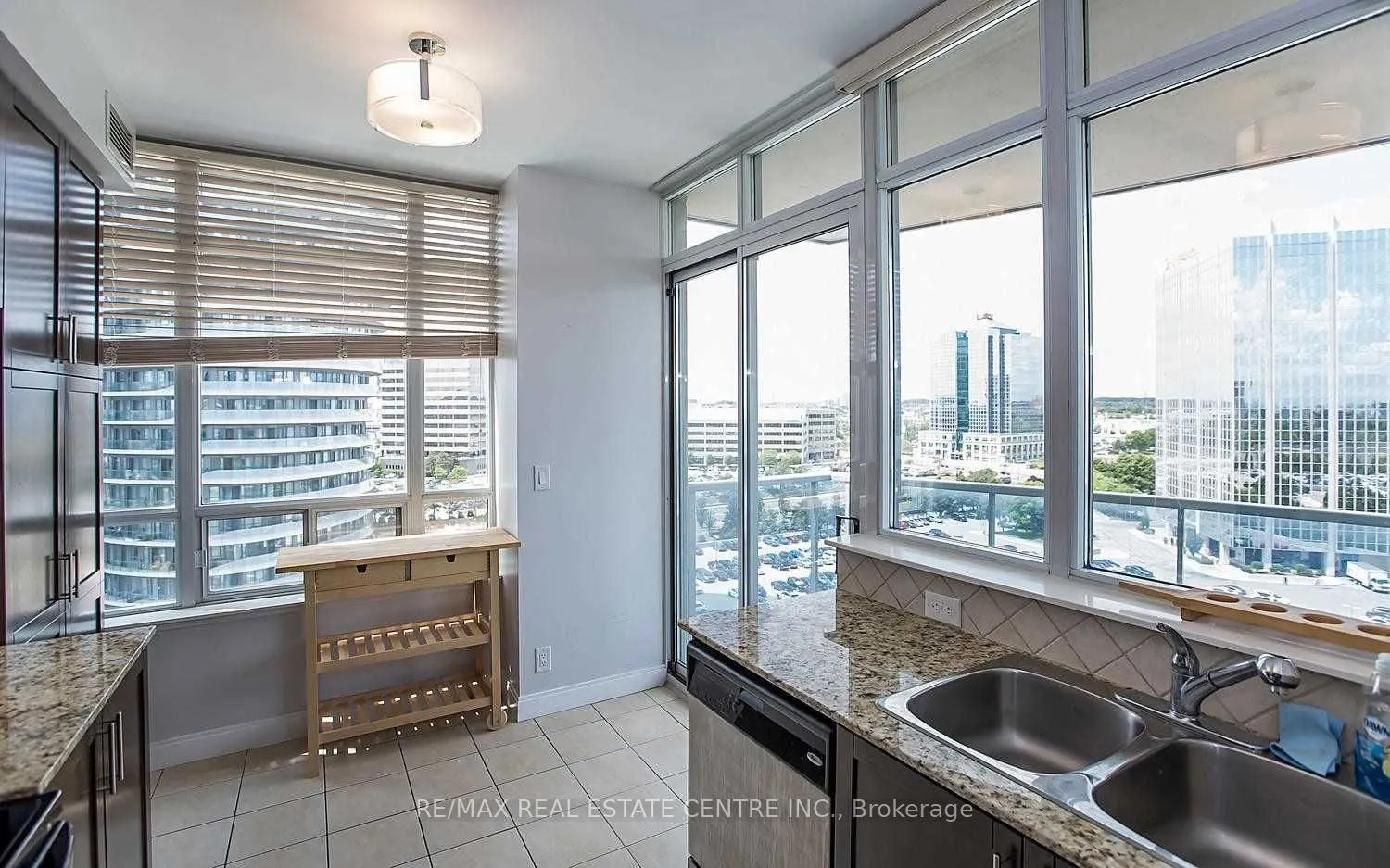 80 Absolute Avenue, #1209