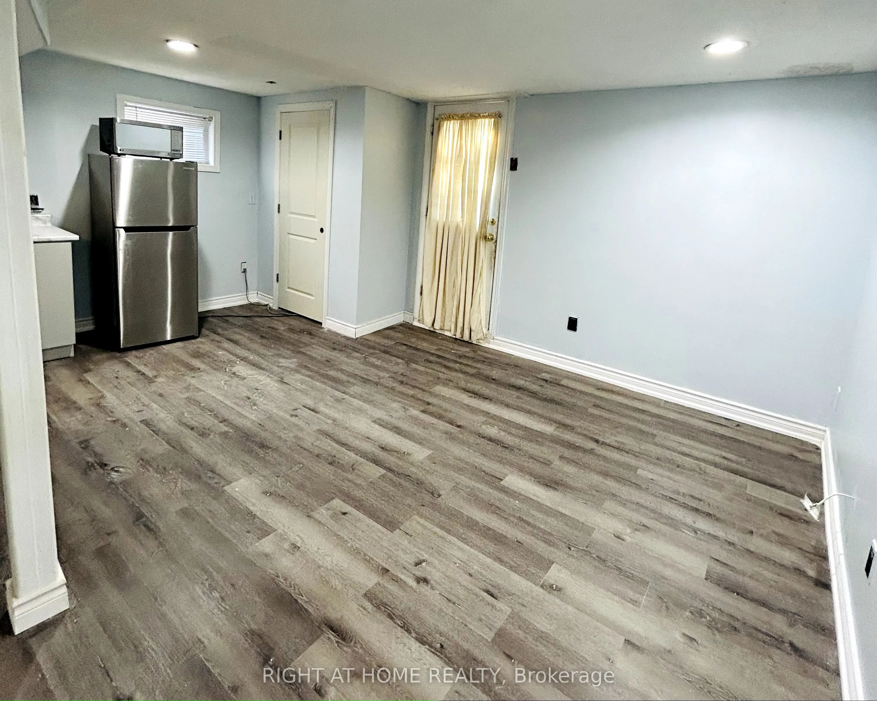 85 Cloverdale Drive