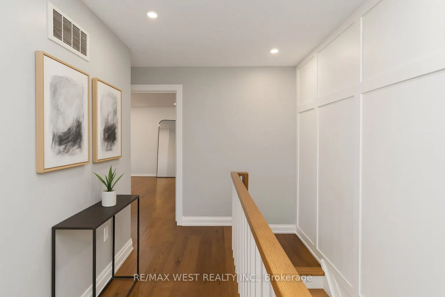 440 BLUESKY Crescent