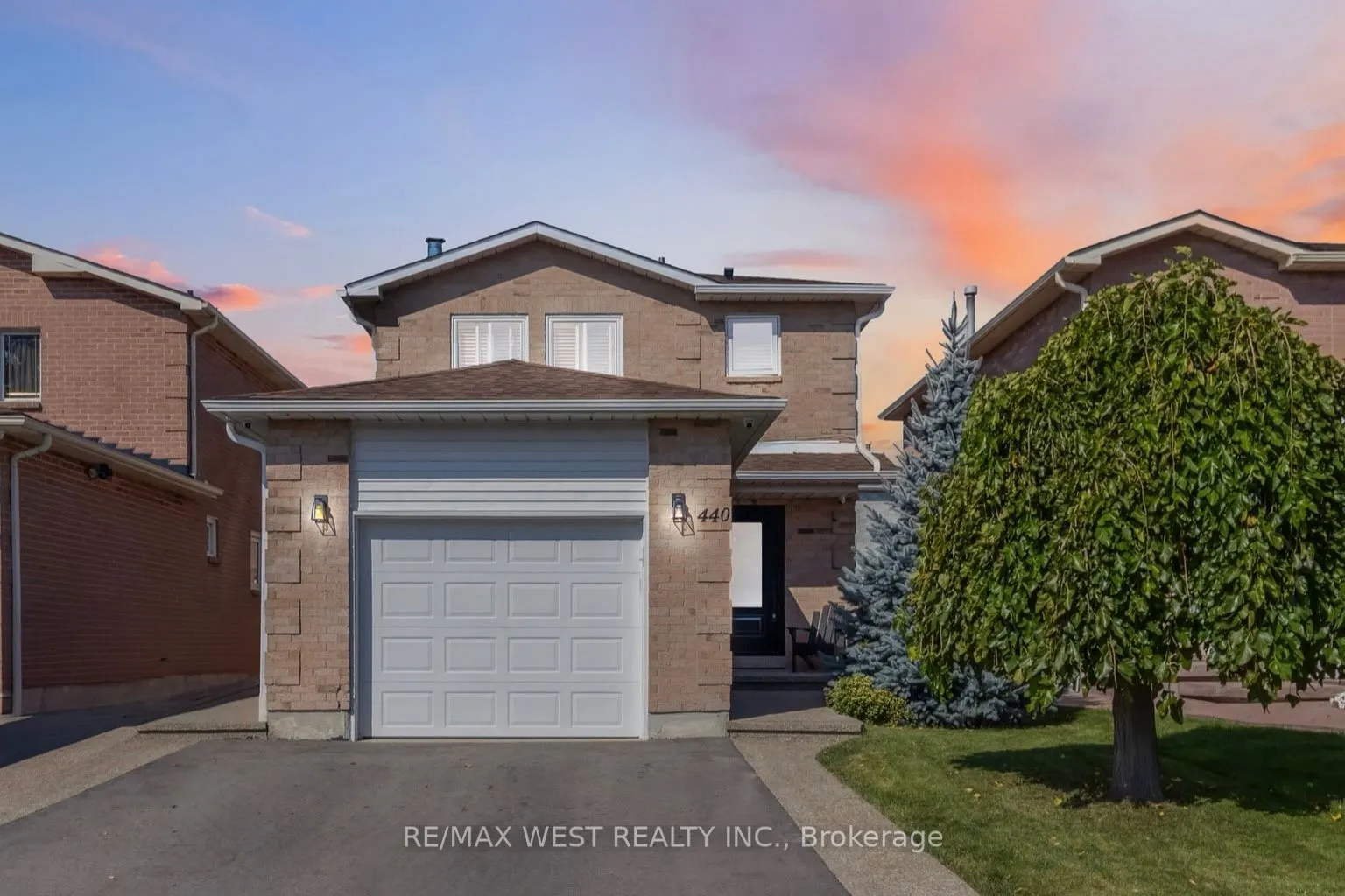440 BLUESKY Crescent