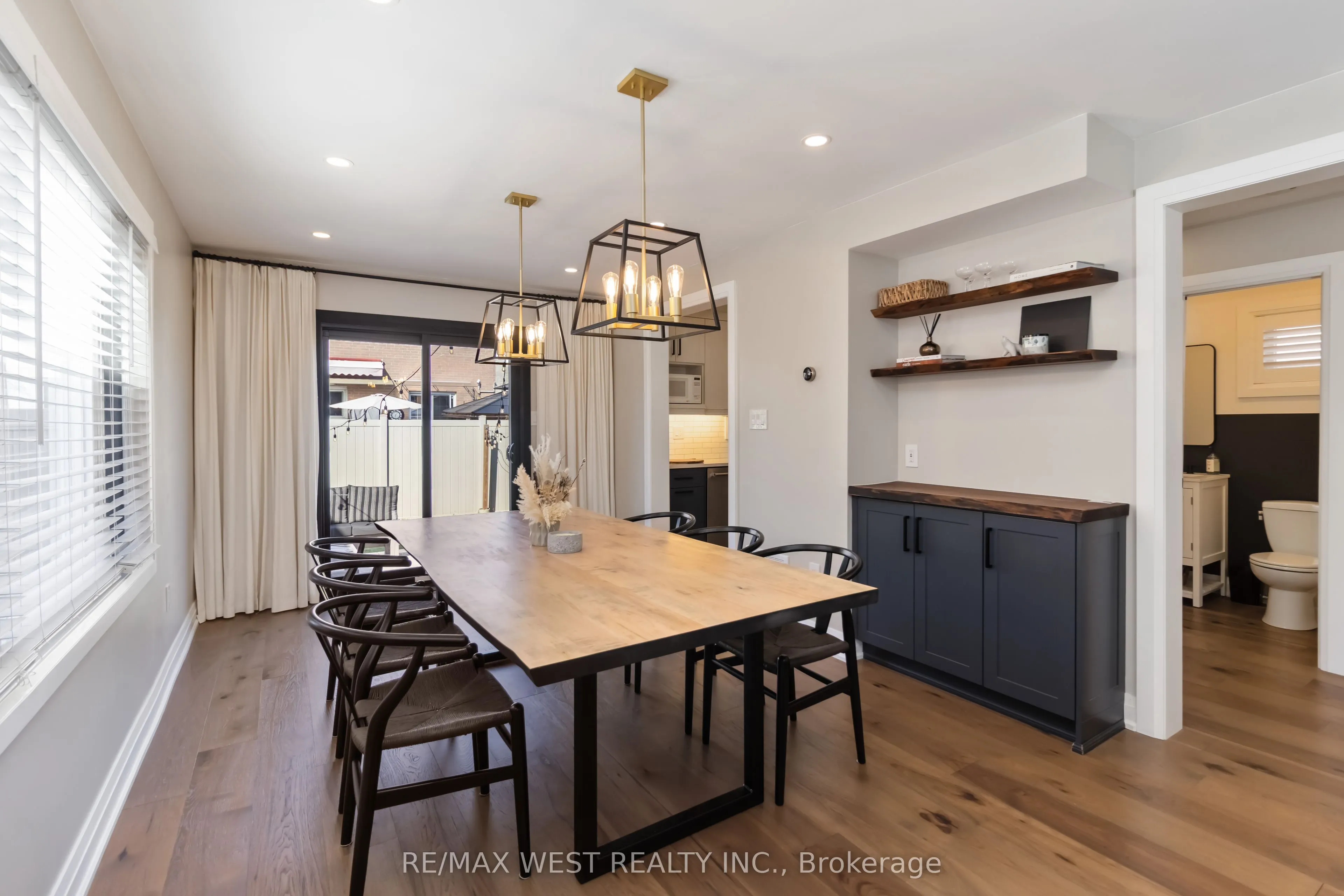 440 BLUESKY Crescent