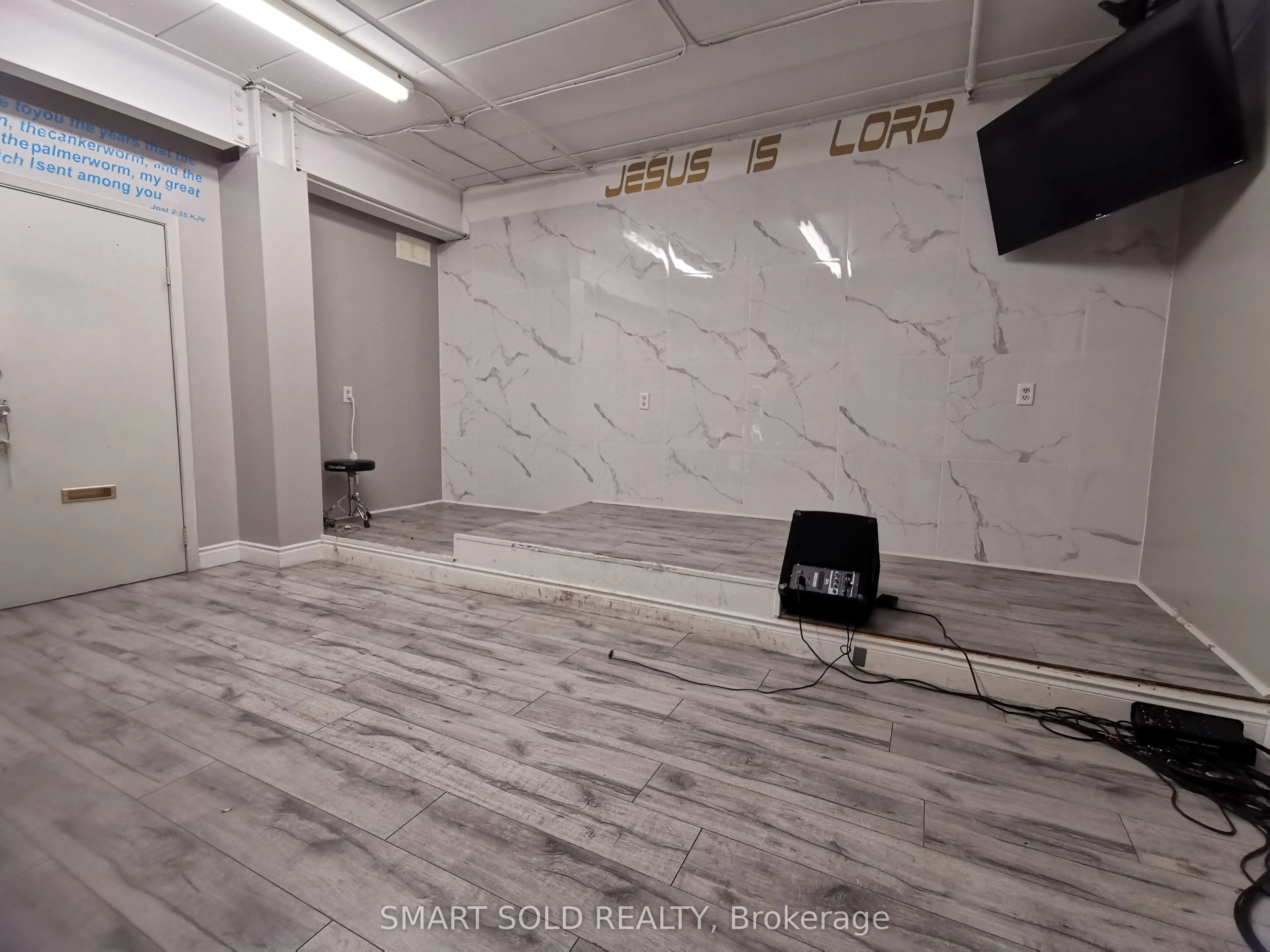 2428 Islington Avenue, #022