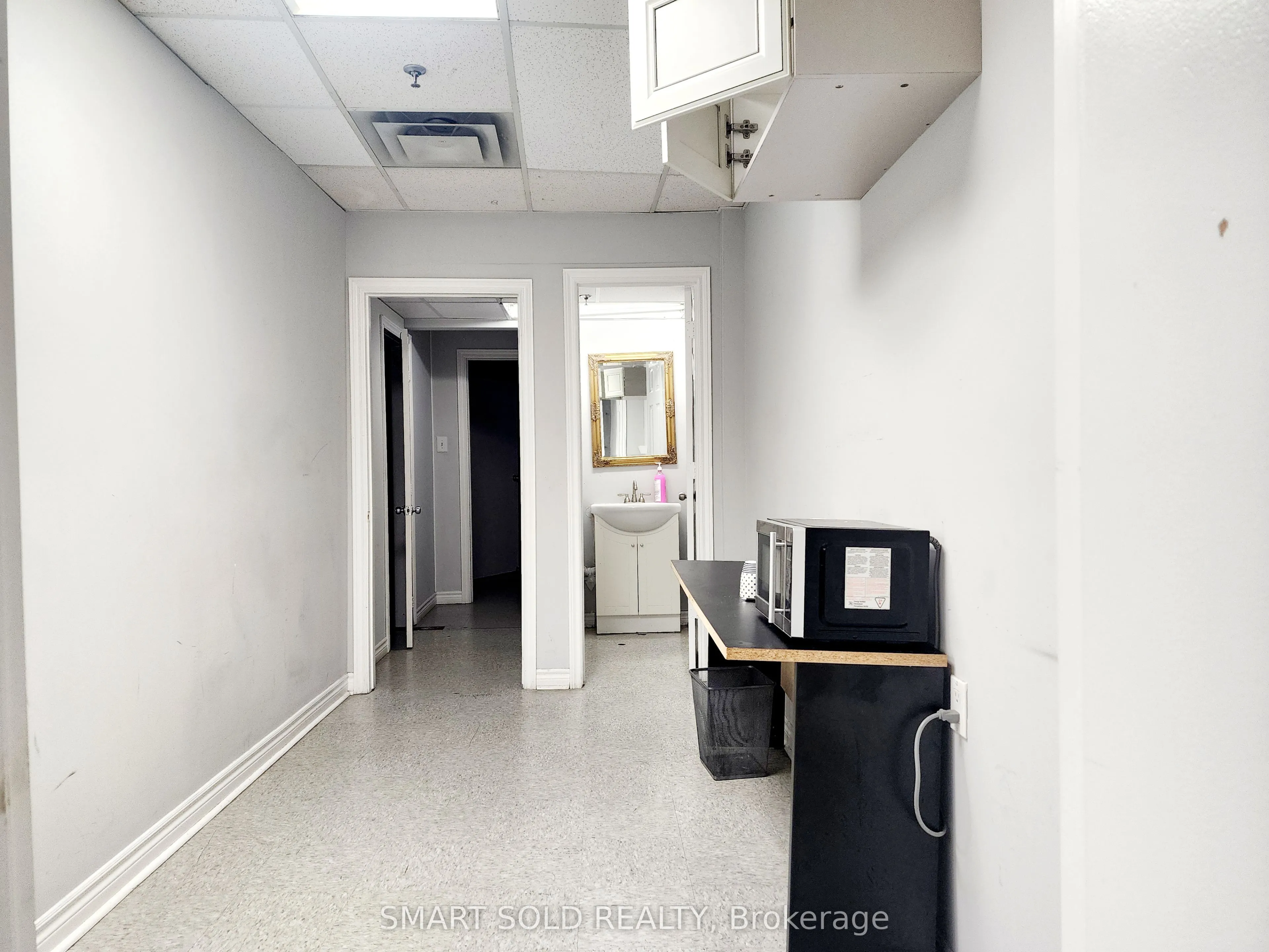 2428 Islington Avenue, #016