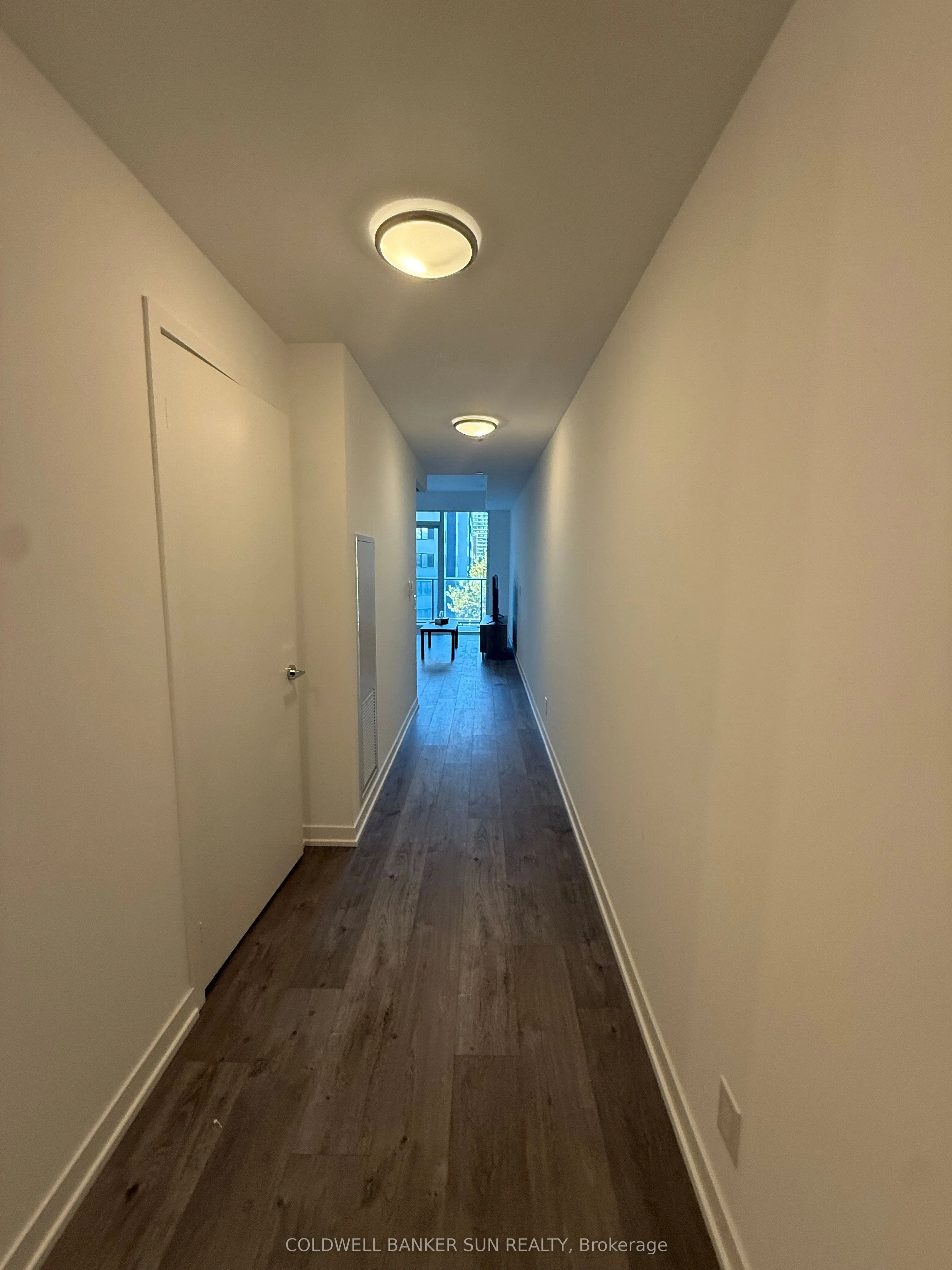 285 Dufferin Street, #302
