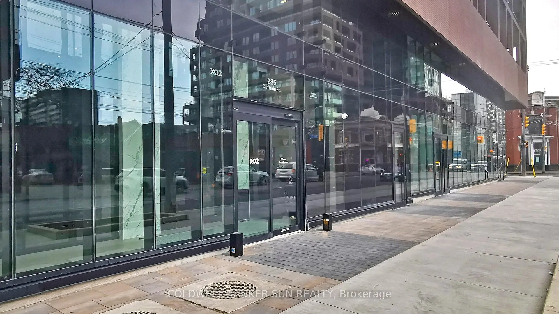 285 Dufferin Street, #302