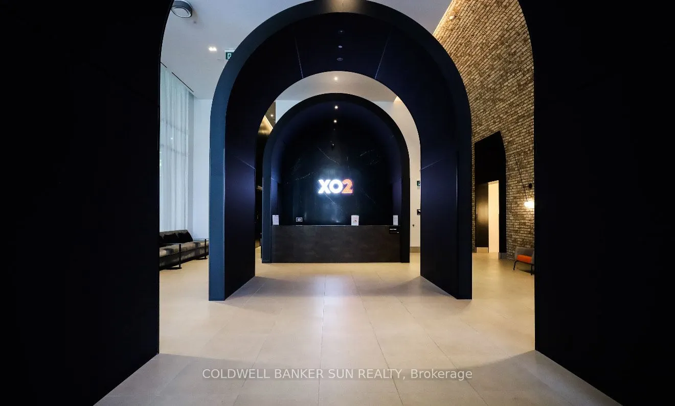 285 Dufferin Street, #302