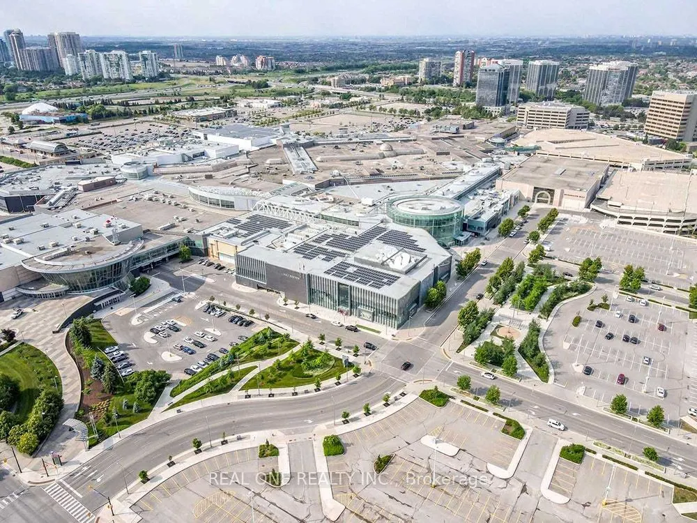 330 Burnhamthorpe Road W, #801
