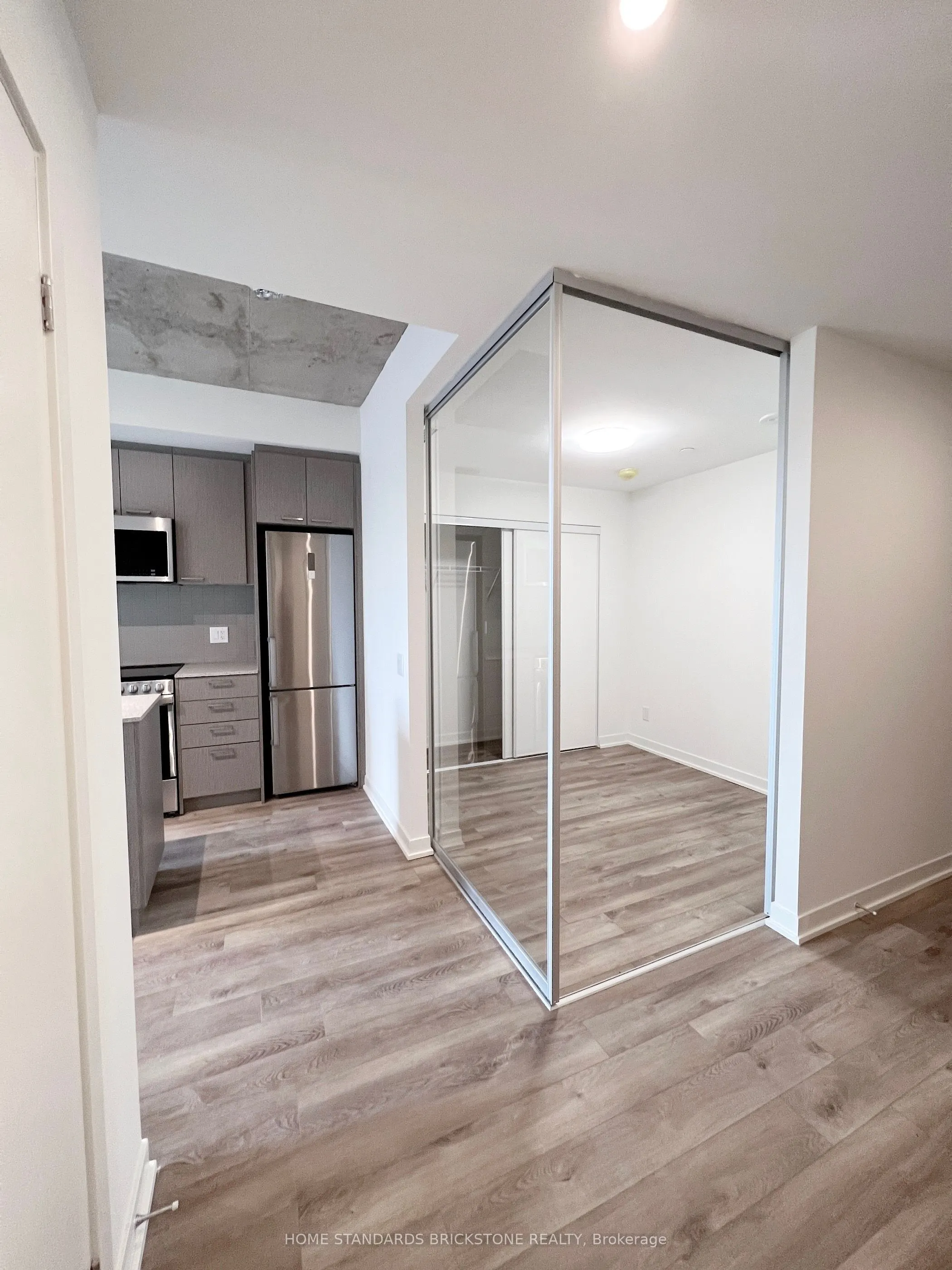 1808 St Clair Avenue W, #413