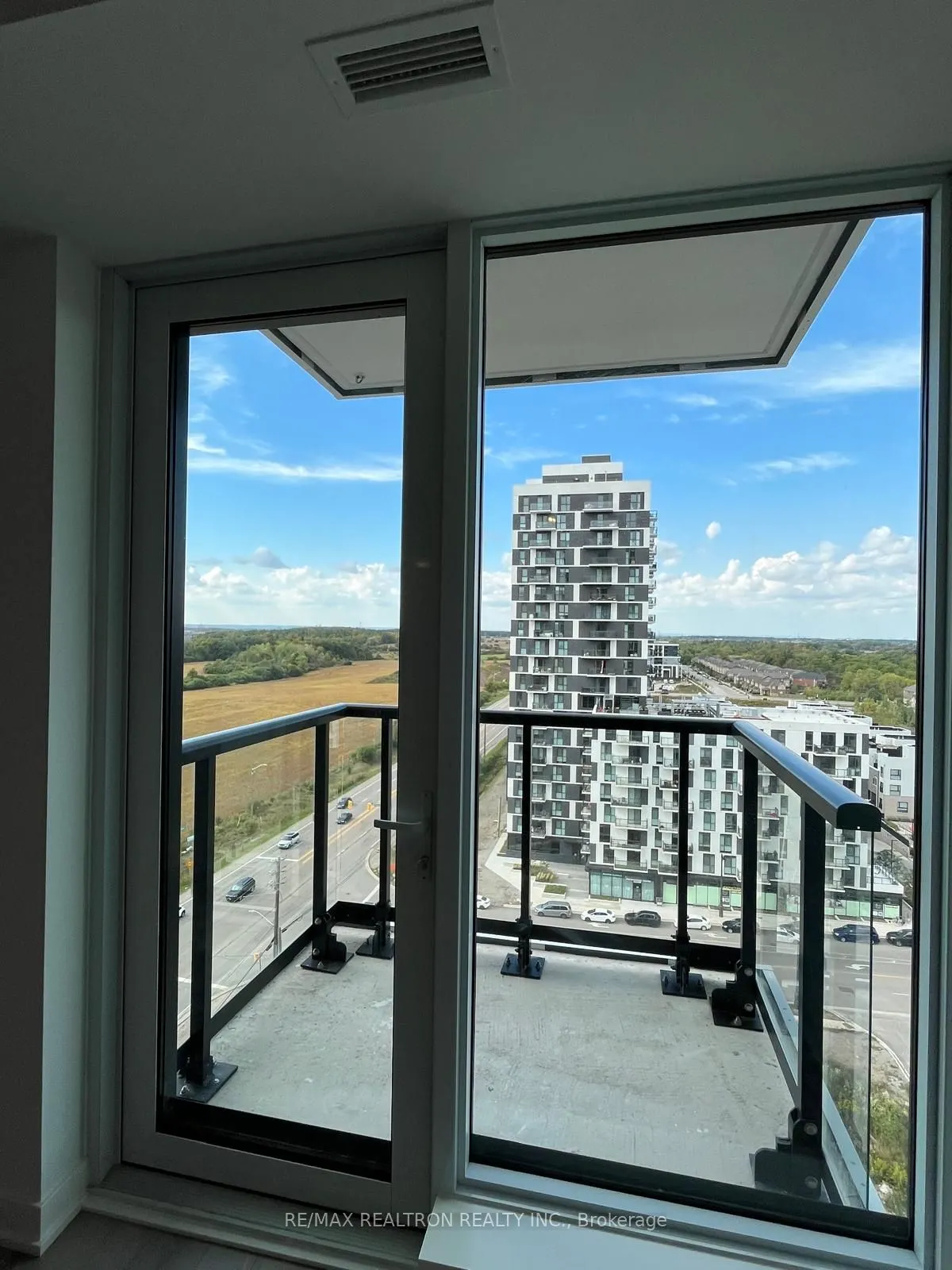 3079 Trafalgar Road, #1305