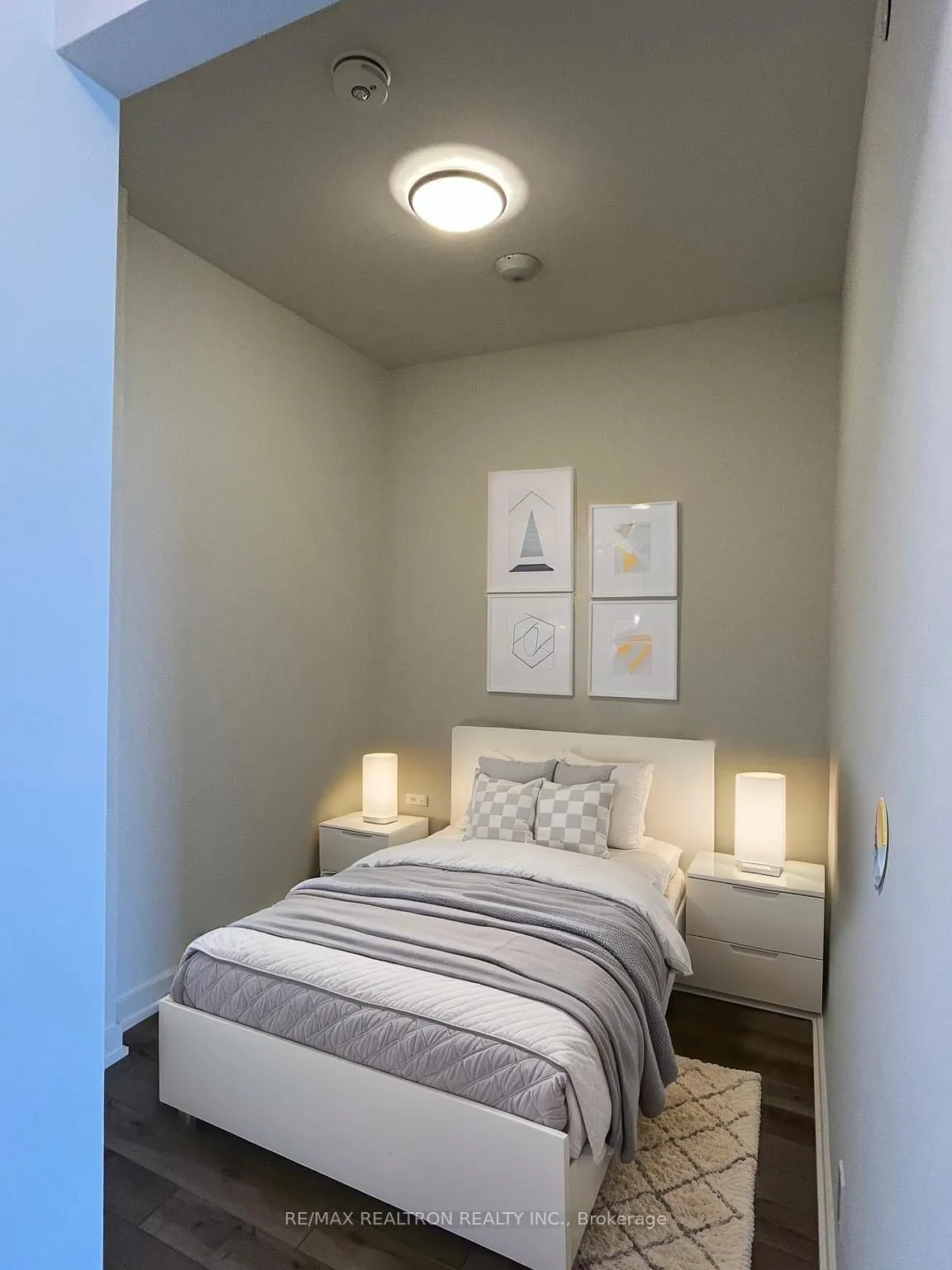 3079 Trafalgar Road, #1305