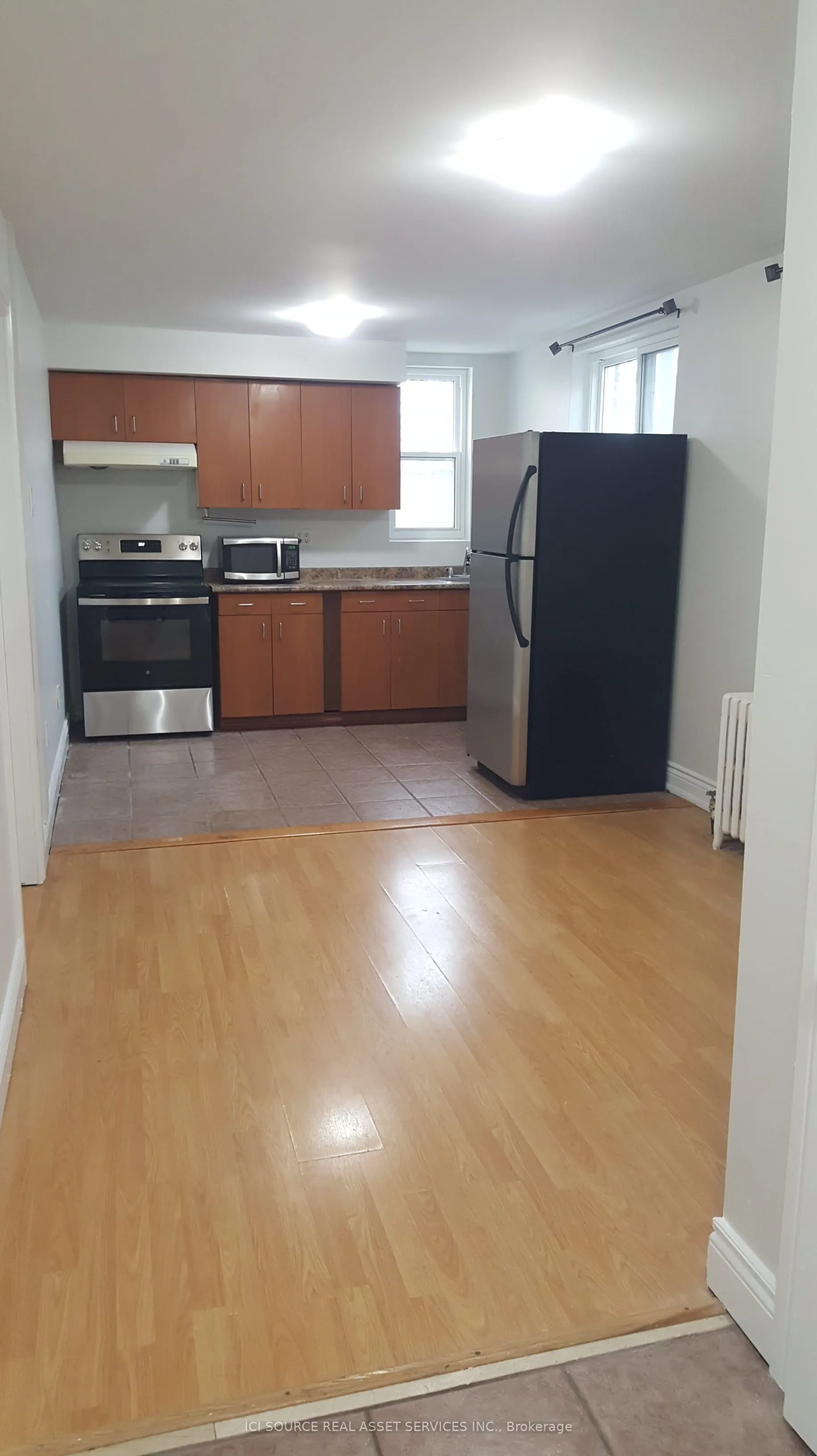 44 Bartonville Avenue W, #3