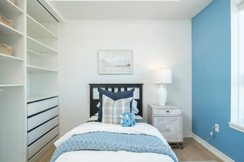 650 Sauve Street, #302