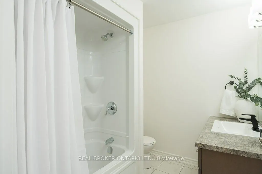 650 Sauve Street, #302