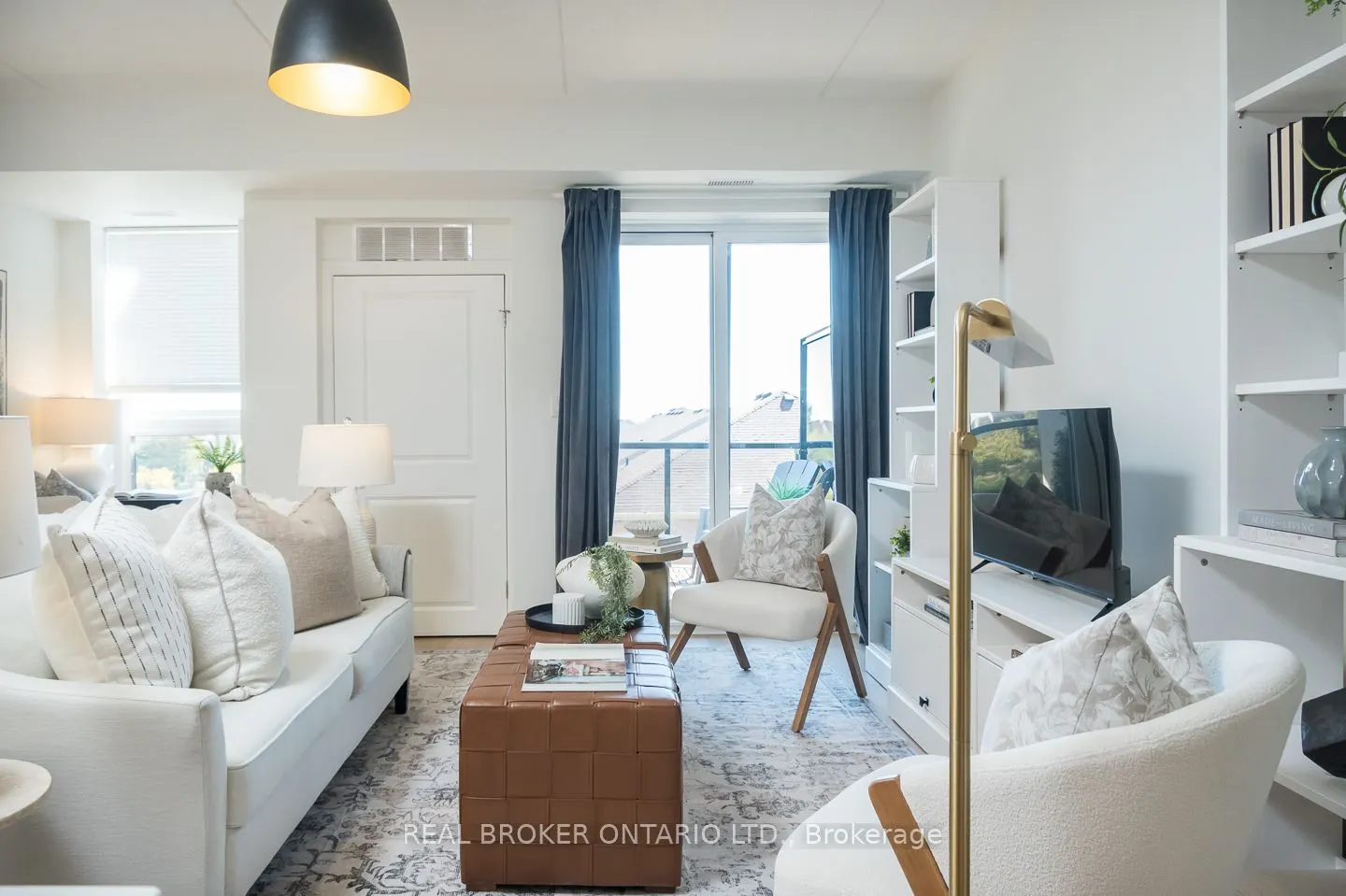 650 Sauve Street, #302