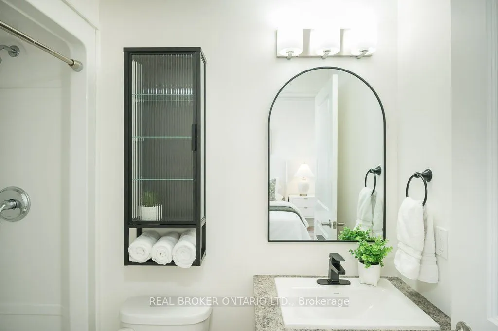 650 Sauve Street, #302