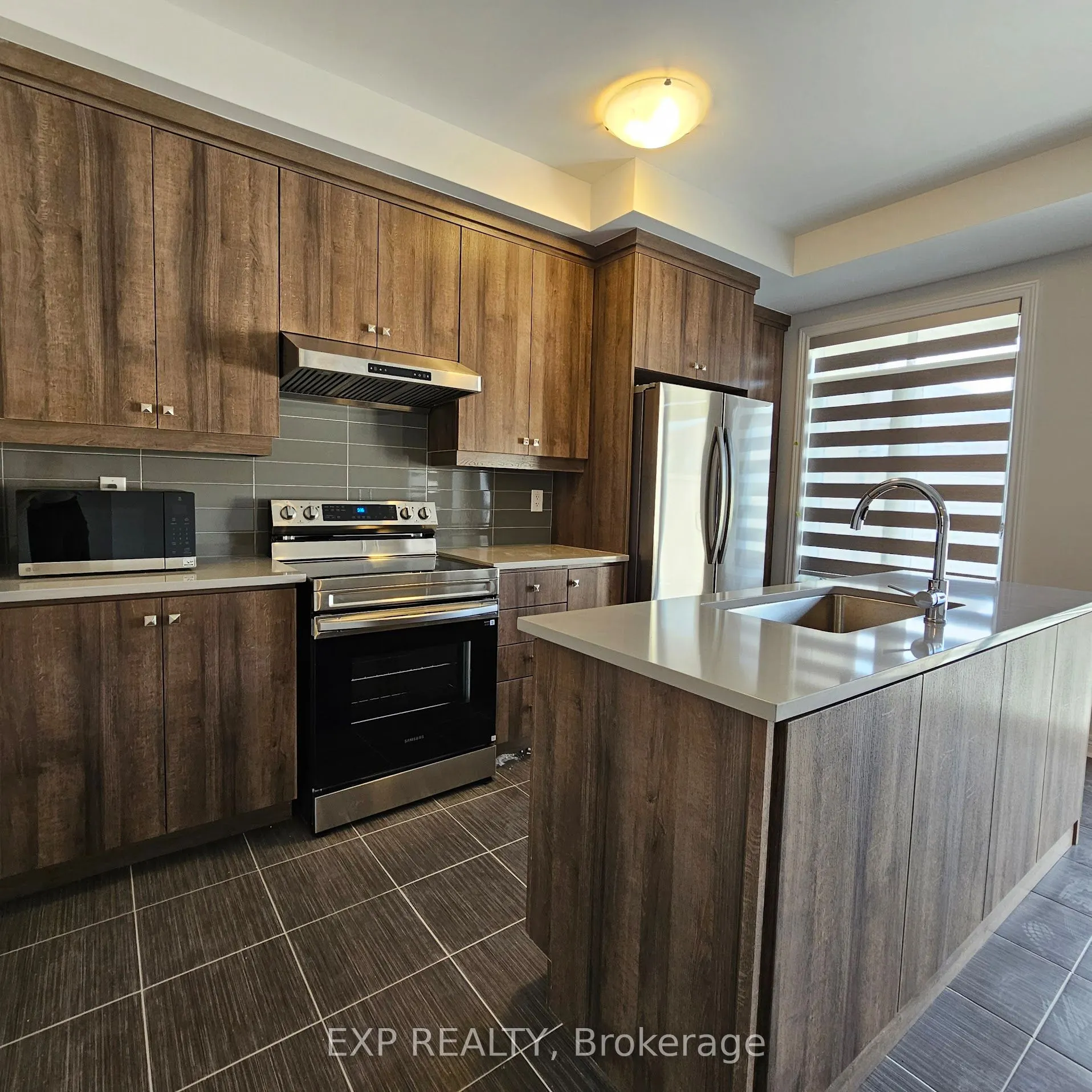 104 Grassbank Road