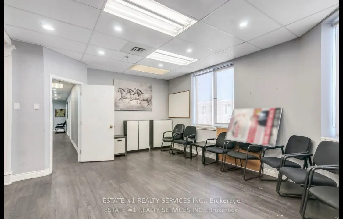 2359 Royal Windsor Drive, #211