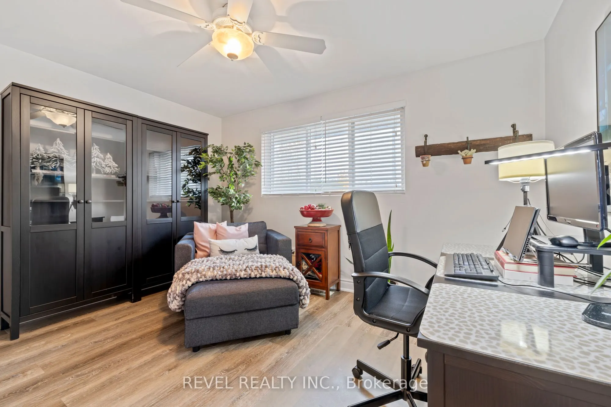 93 Willowridge Road