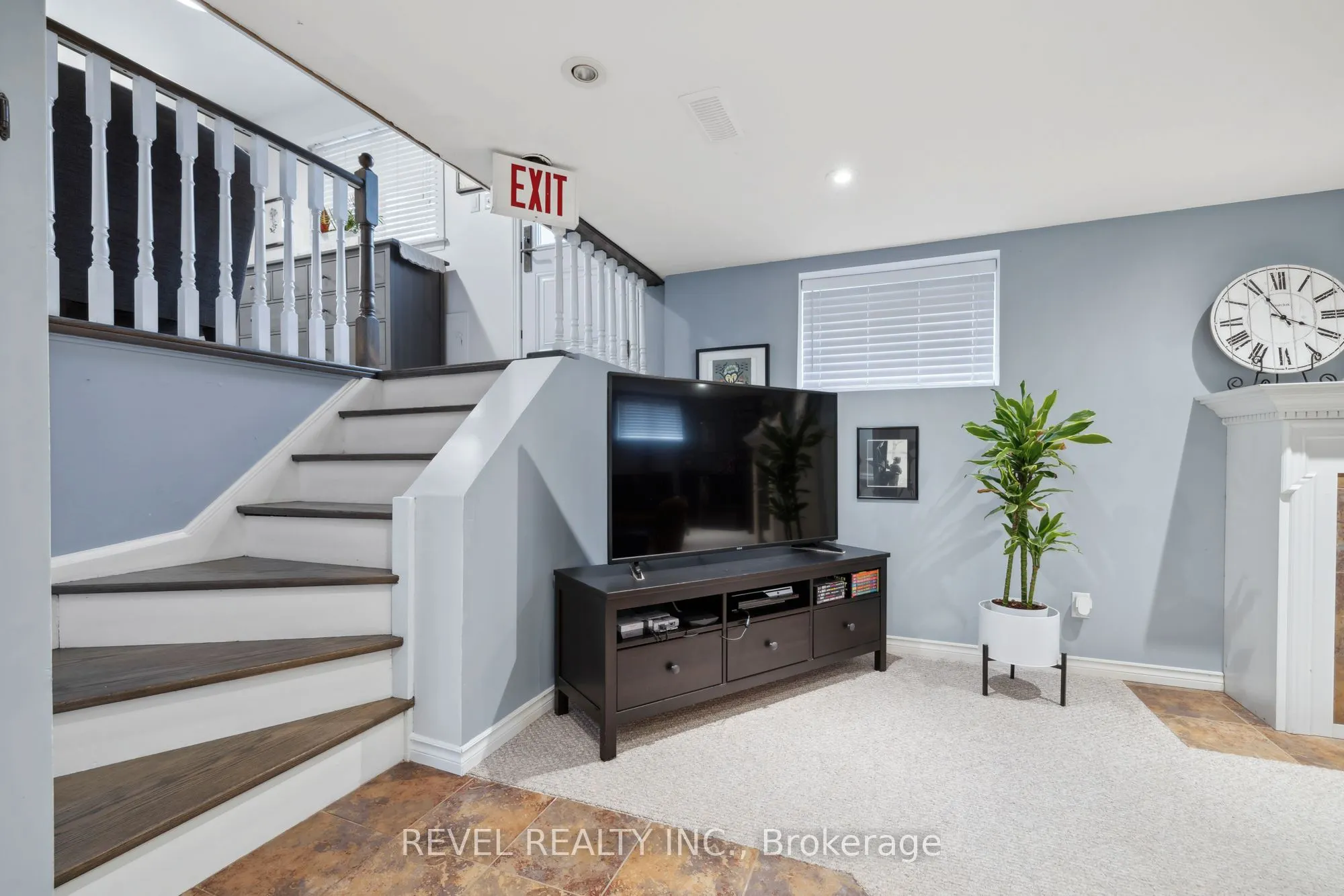93 Willowridge Road