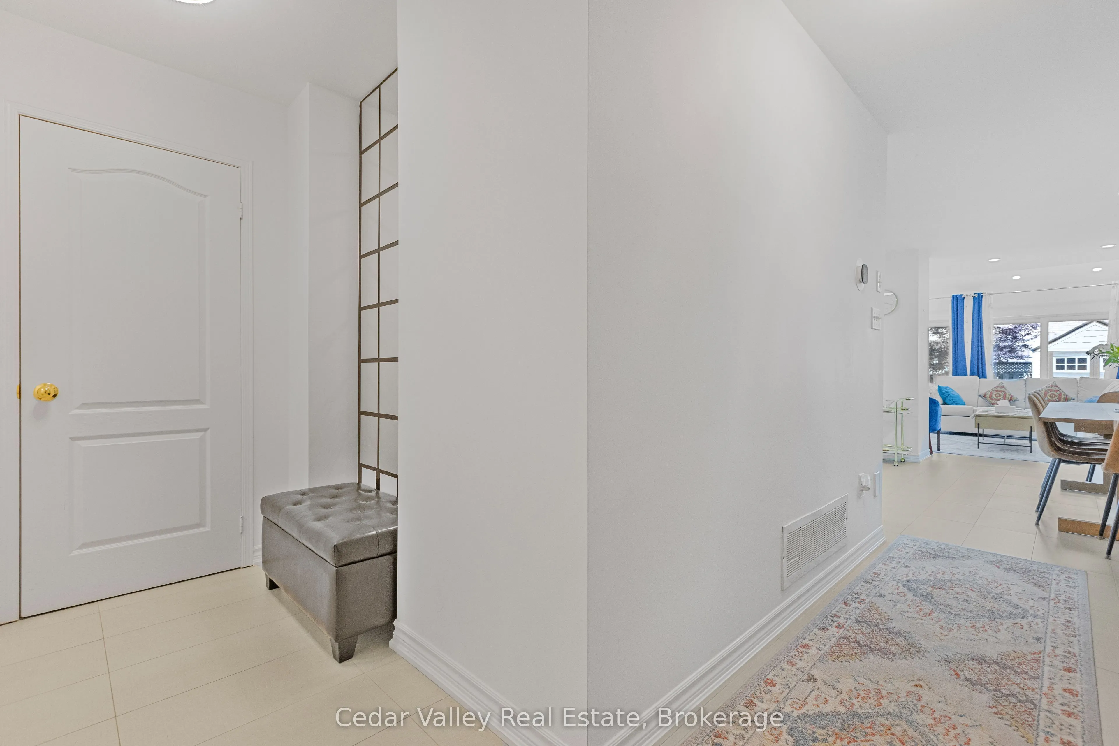 3273 Carabella Way S
