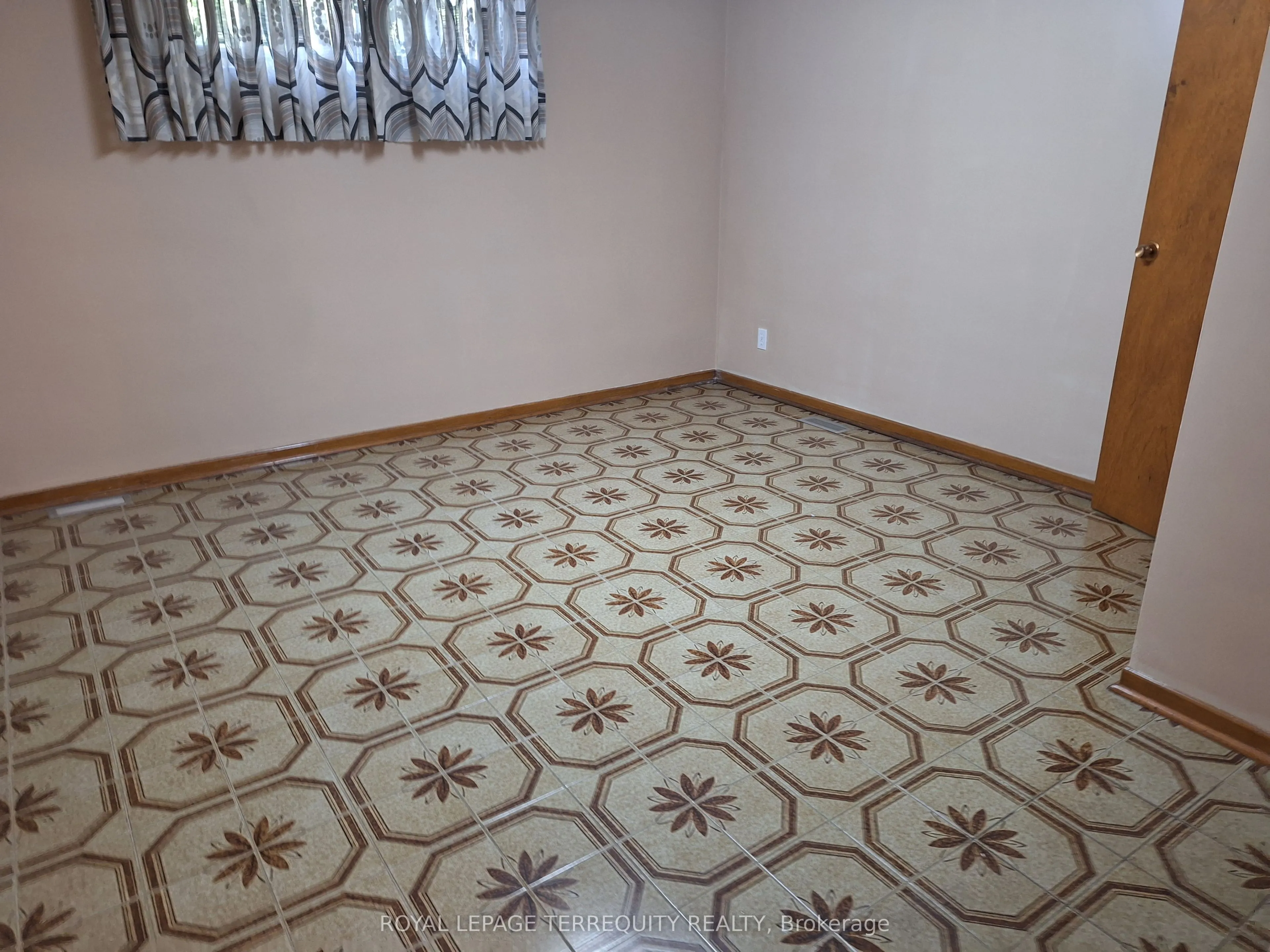 10 Maniza Road