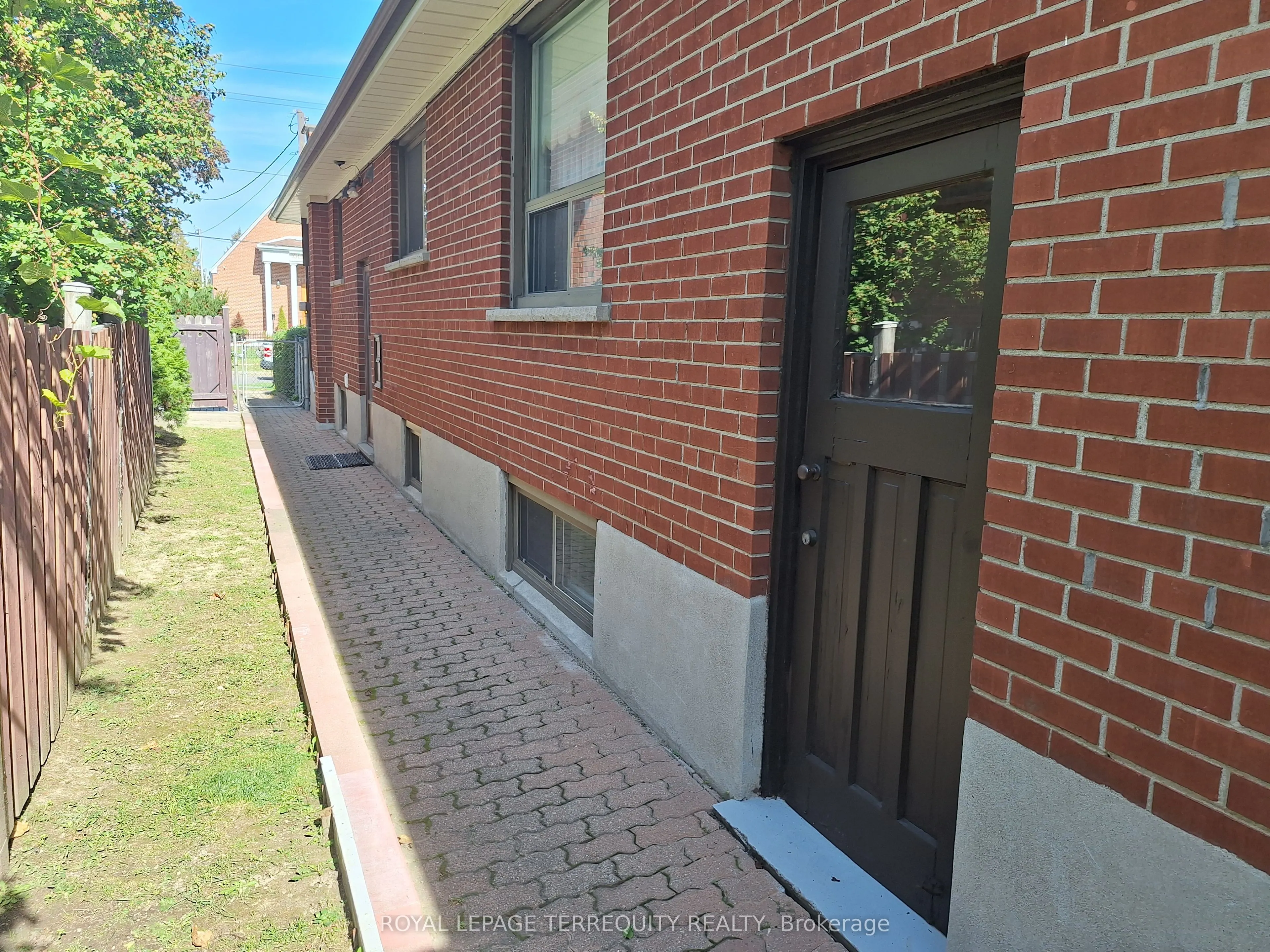 10 Maniza Road