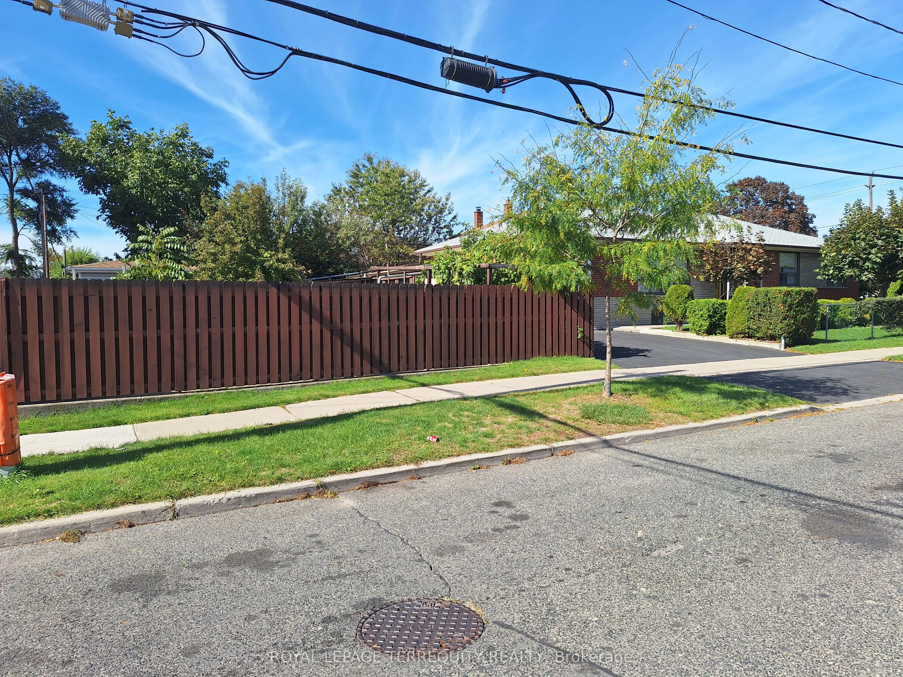 10 Maniza Road
