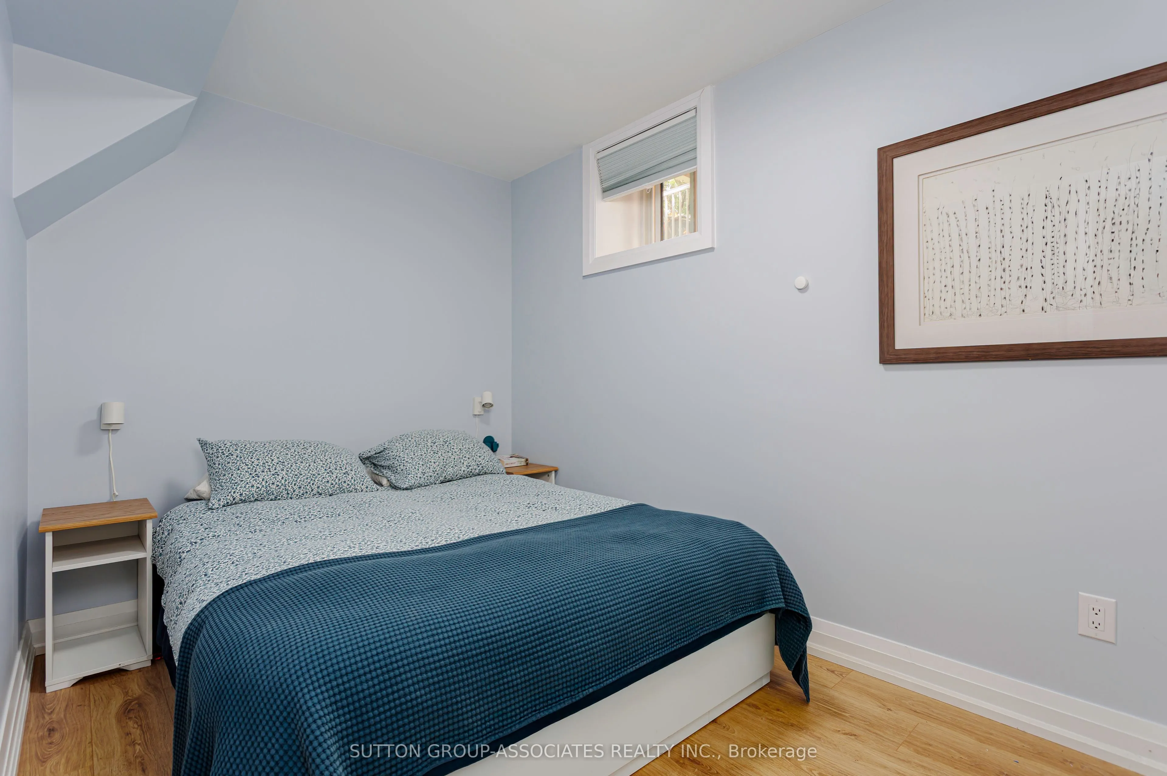 87 Peterborough Avenue