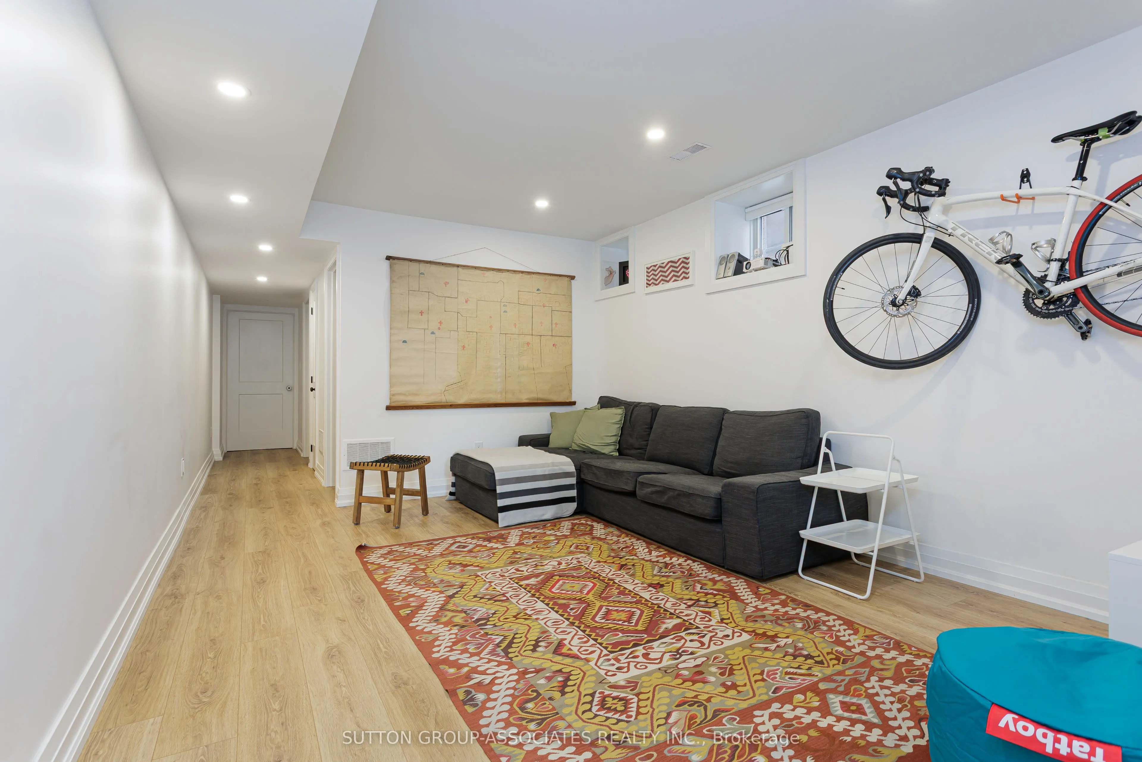 87 Peterborough Avenue